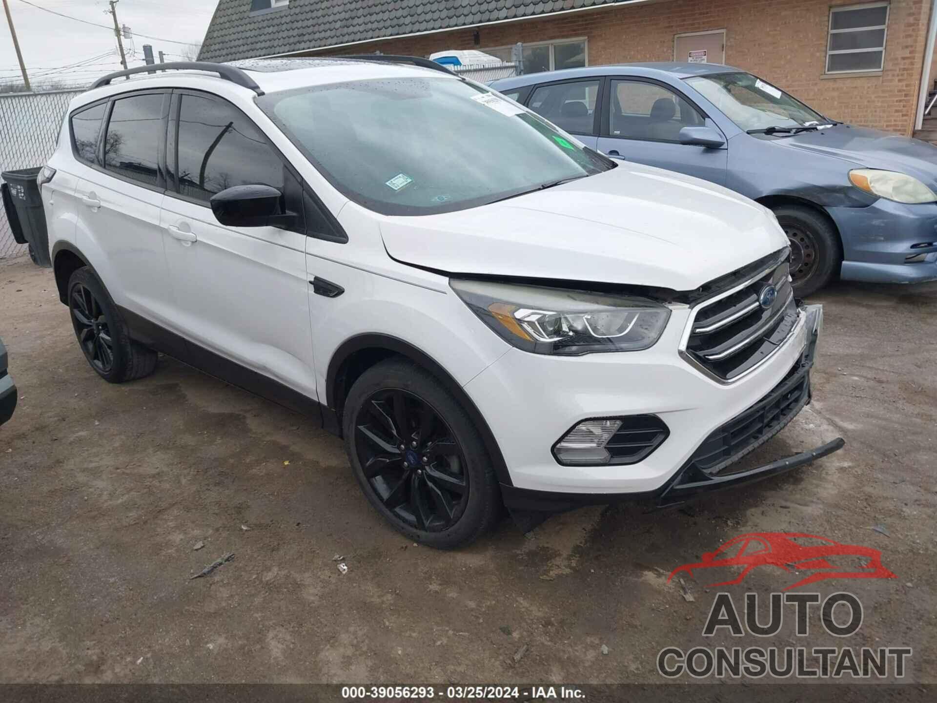 FORD ESCAPE 2017 - 1FMCU0GD0HUF03294