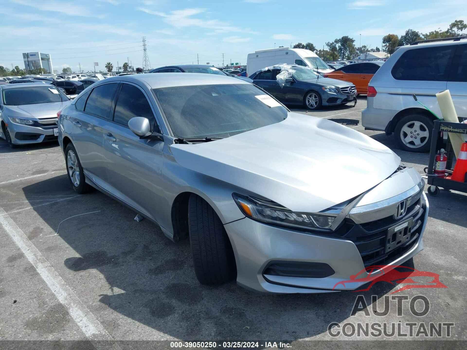 HONDA ACCORD 2018 - 1HGCV1F18JA108402
