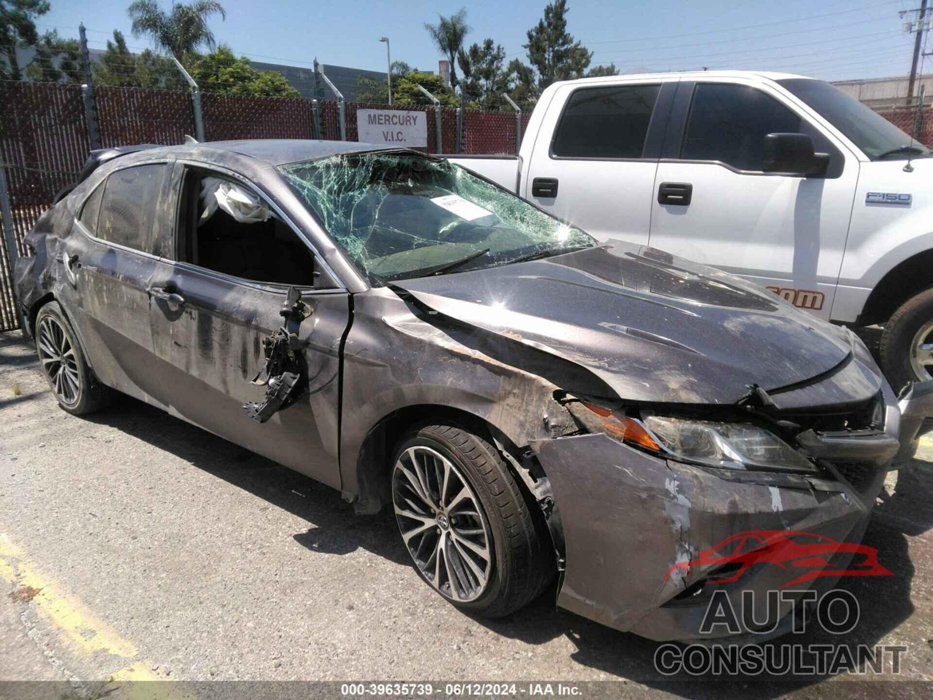 TOYOTA CAMRY 2020 - 4T1G11AK4LU351679