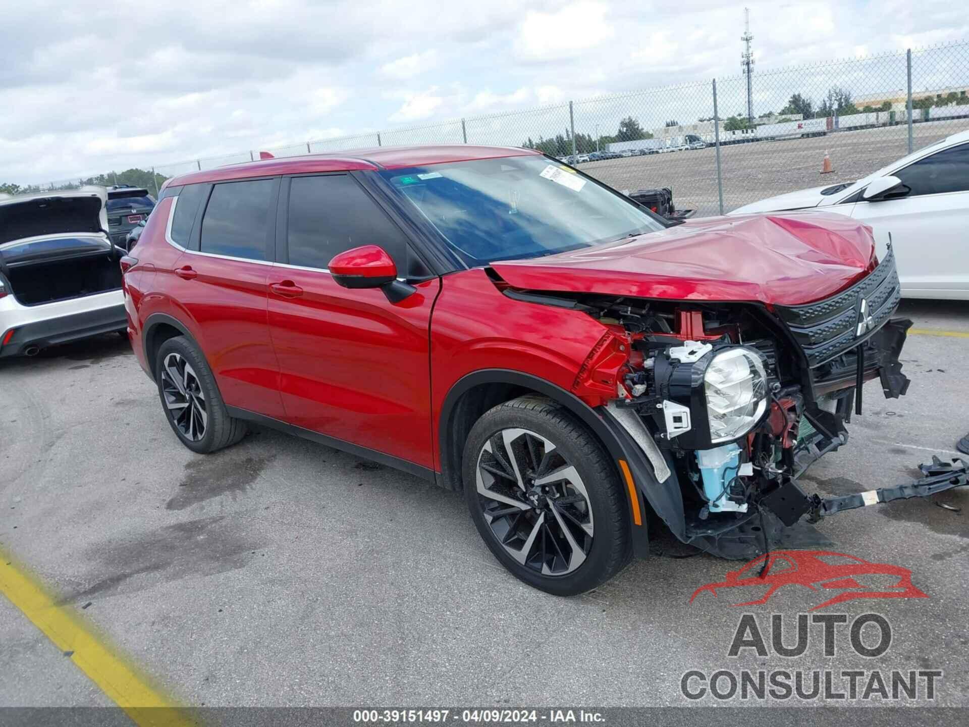 MITSUBISHI OUTLANDER 2023 - JA4J3UA85PZ017853