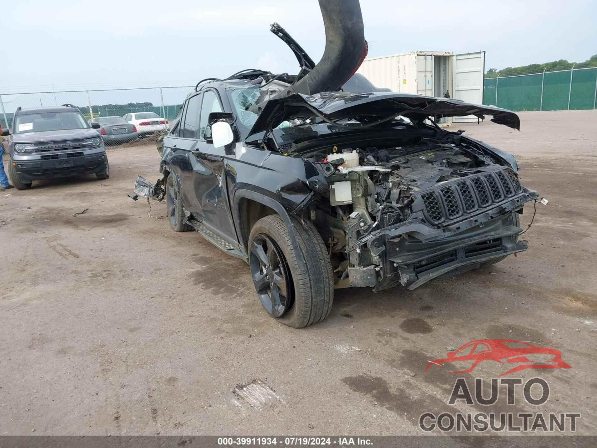 JEEP GRAND CHEROKEE 2023 - 1C4RJHBG0PC566018