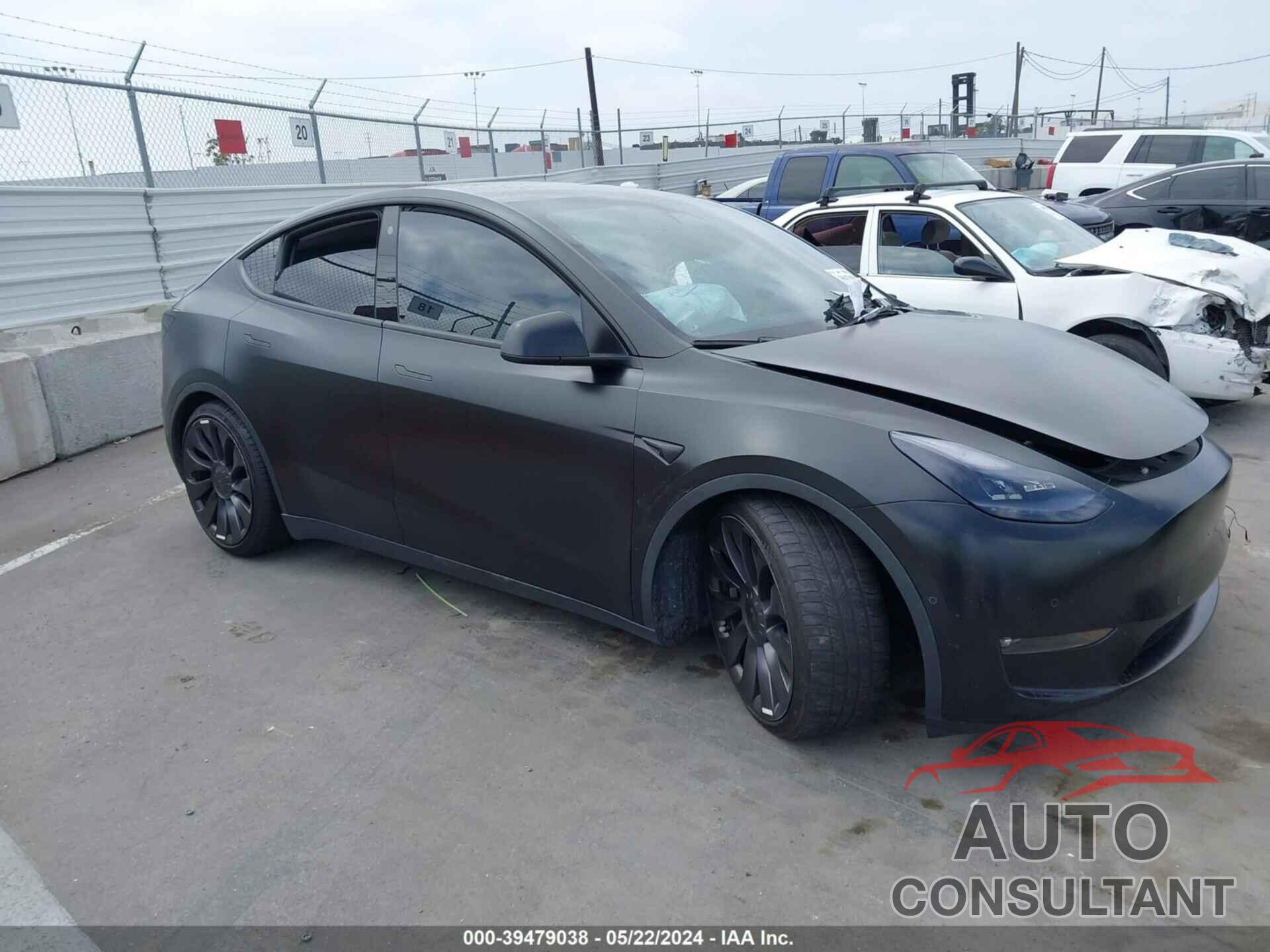 TESLA MODEL Y 2021 - 5YJYGDEF1MF211721