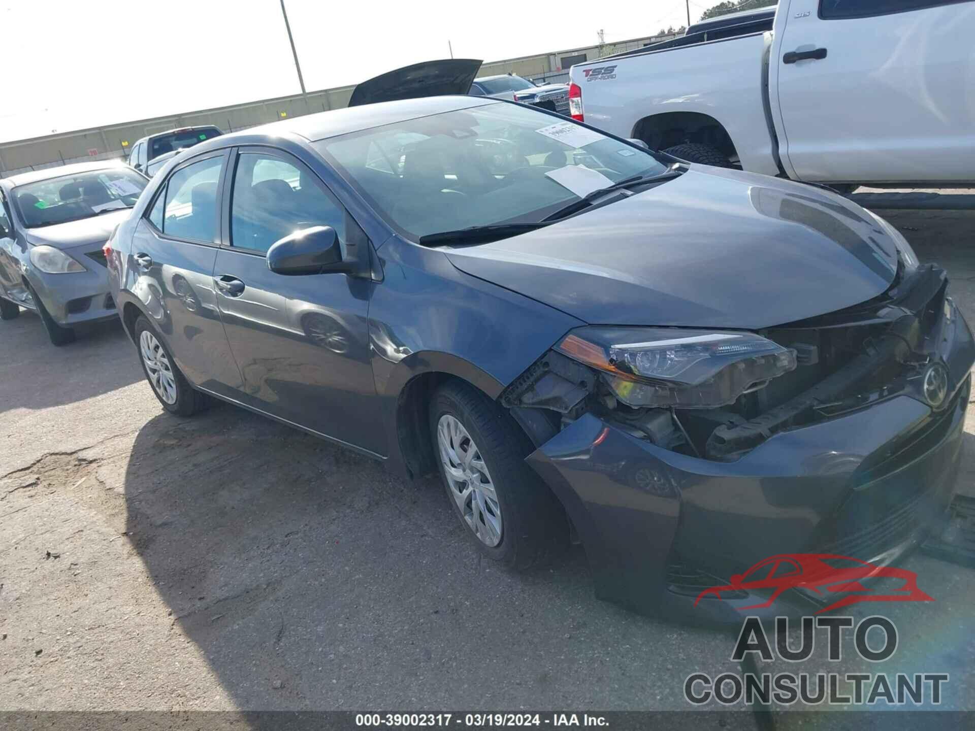 TOYOTA COROLLA 2018 - 5YFBURHE8JP781469