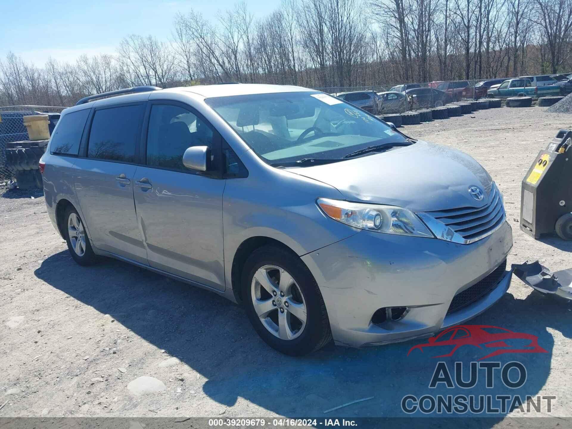 TOYOTA SIENNA 2017 - 5TDKZ3DCXHS862462