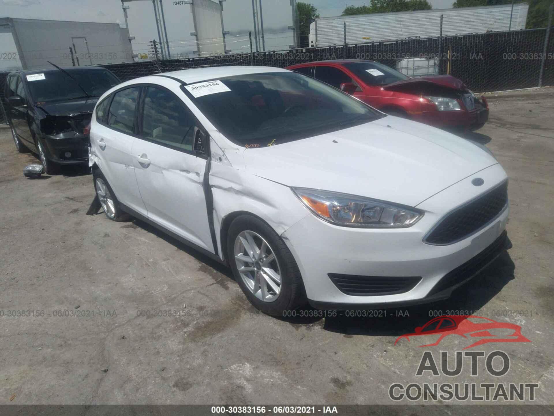 FORD FOCUS 2018 - 1FADP3K20JL327162