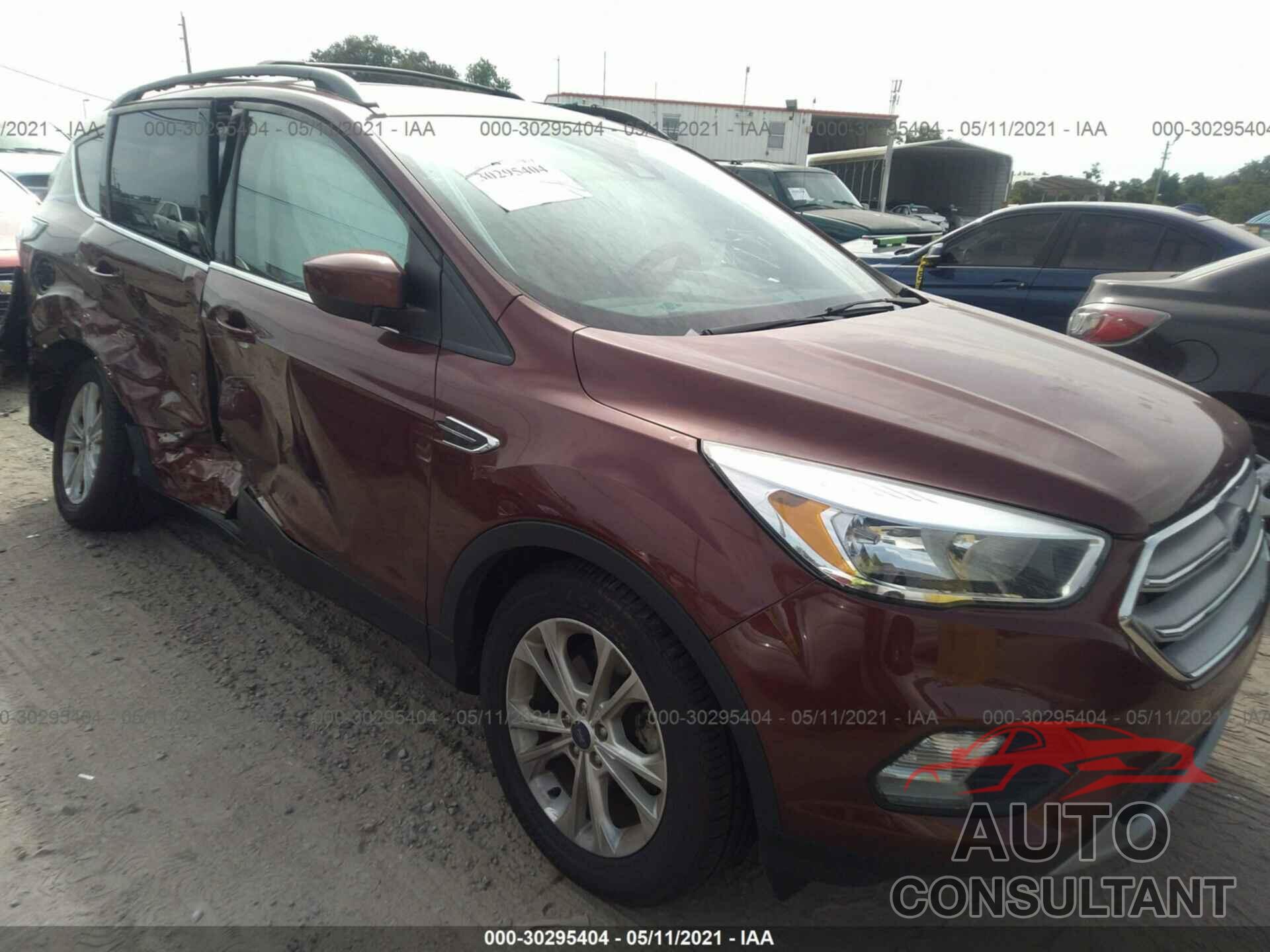 FORD ESCAPE 2018 - 1FMCU0GD7JUB04596