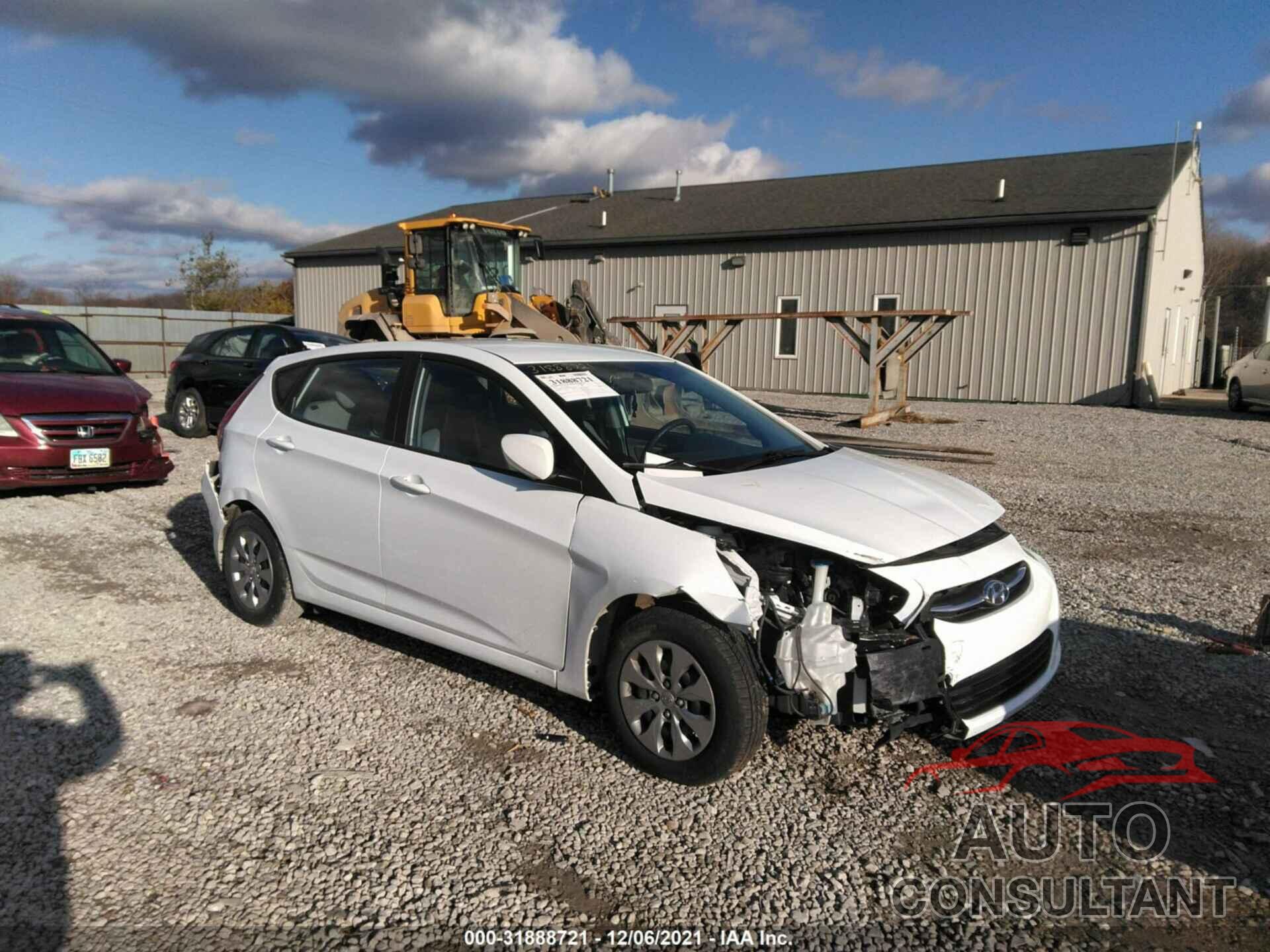 HYUNDAI ACCENT 2016 - KMHCT5AE5GU275020