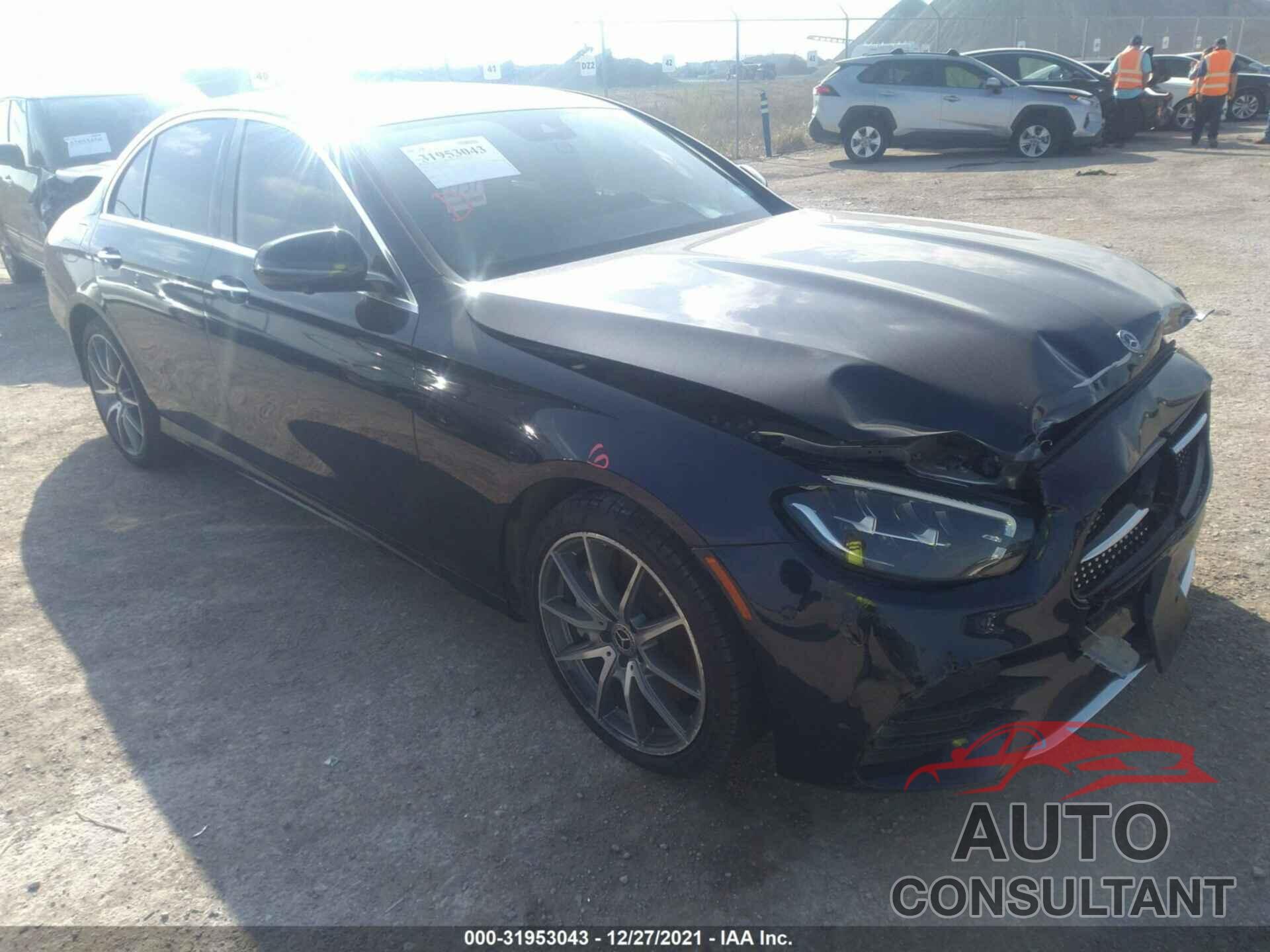 MERCEDES-BENZ E-CLASS 2021 - W1KZF8EB5MA904625