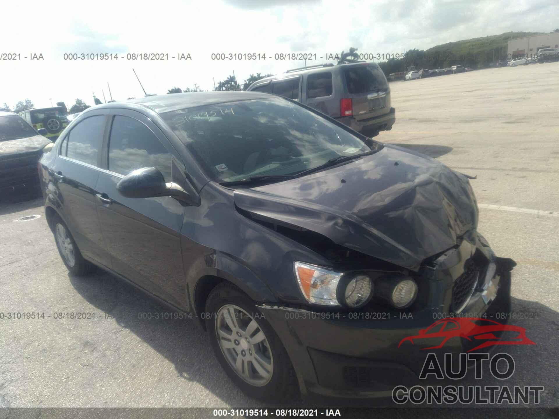 CHEVROLET SONIC 2016 - 1G1JC5SH6G4135930
