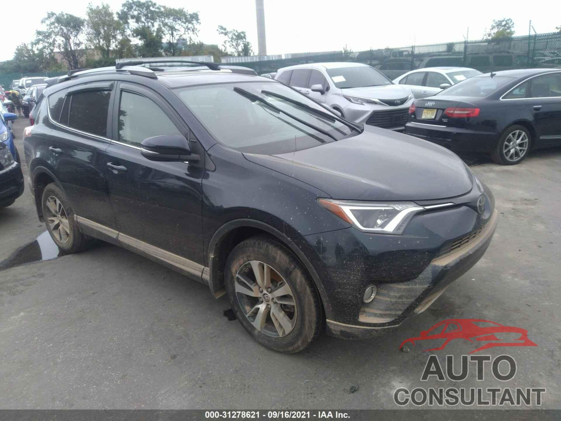 TOYOTA RAV4 2018 - JTMRFREV7JJ254122