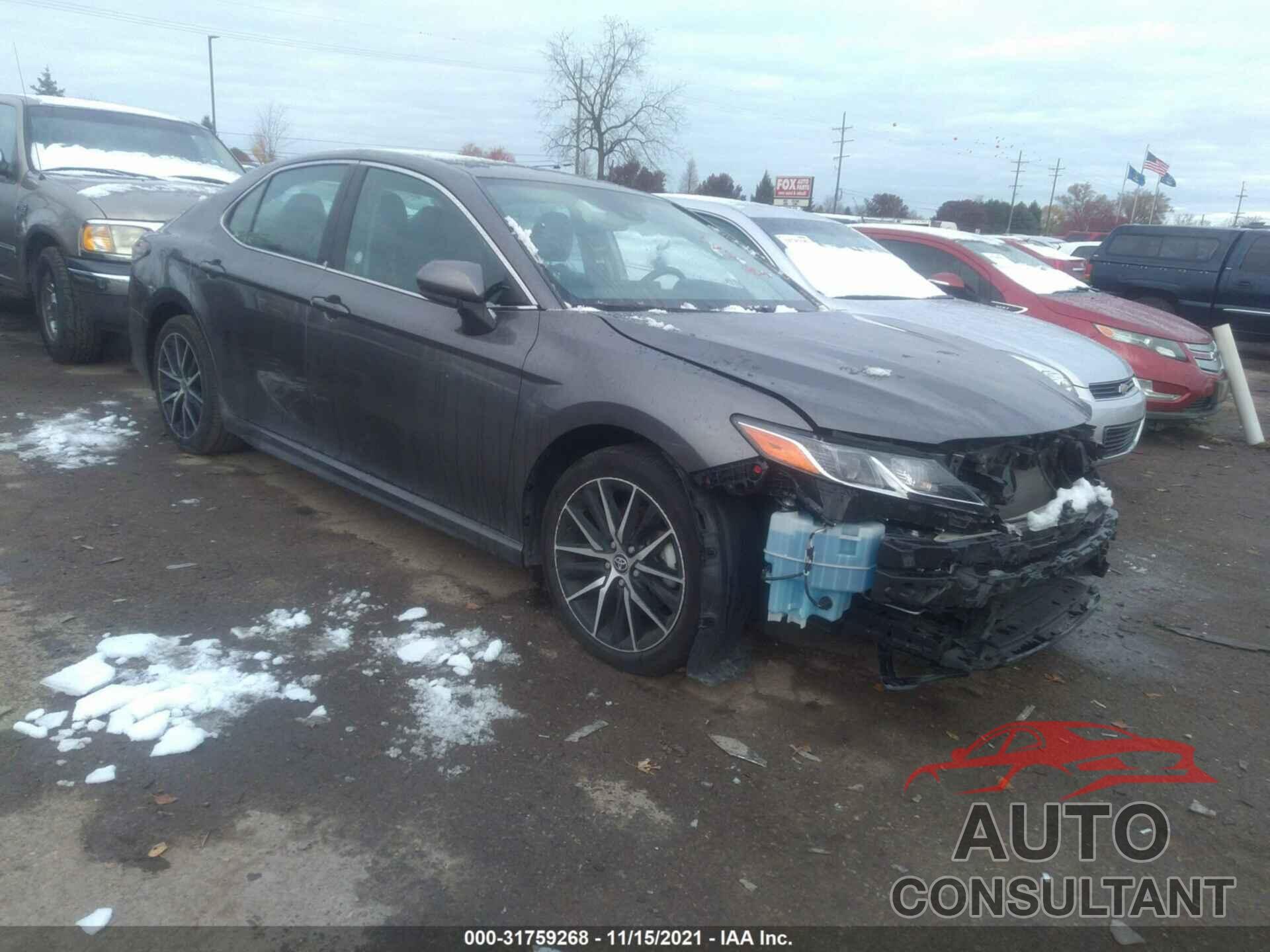 TOYOTA CAMRY 2021 - 4T1G11AK6MU543493