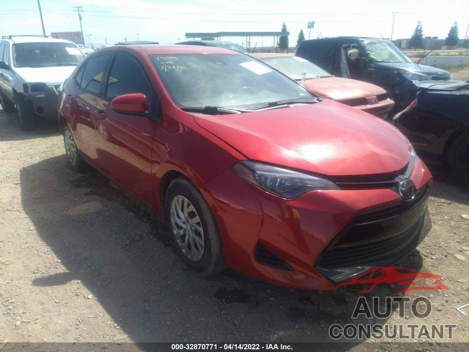 TOYOTA COROLLA 2018 - 2T1BURHE7JC050810