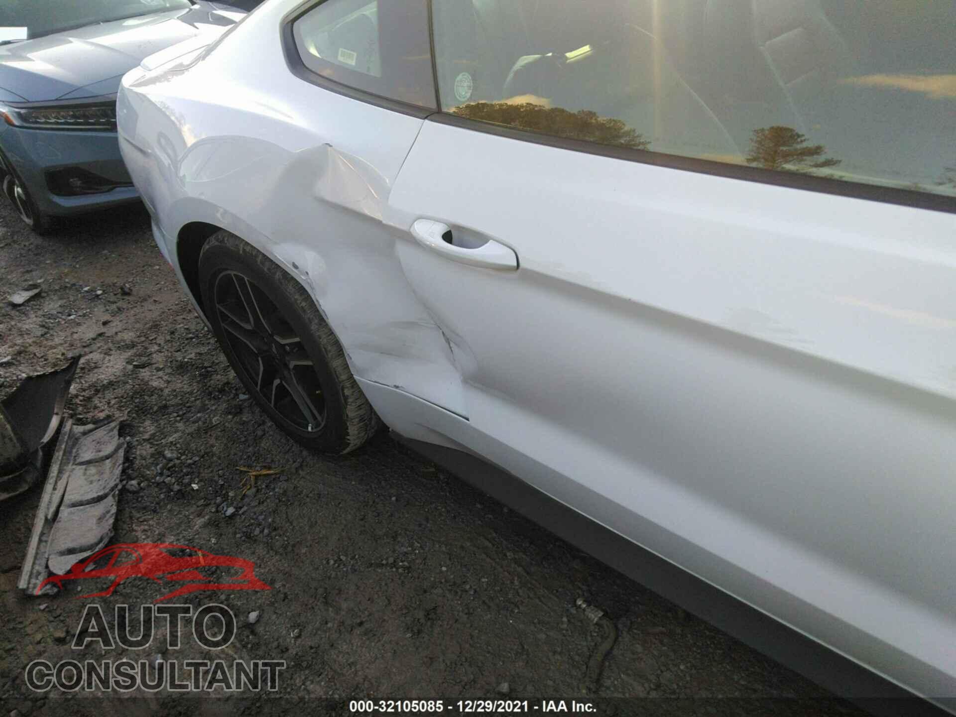 FORD MUSTANG 2021 - 1FA6P8TH5M5114032