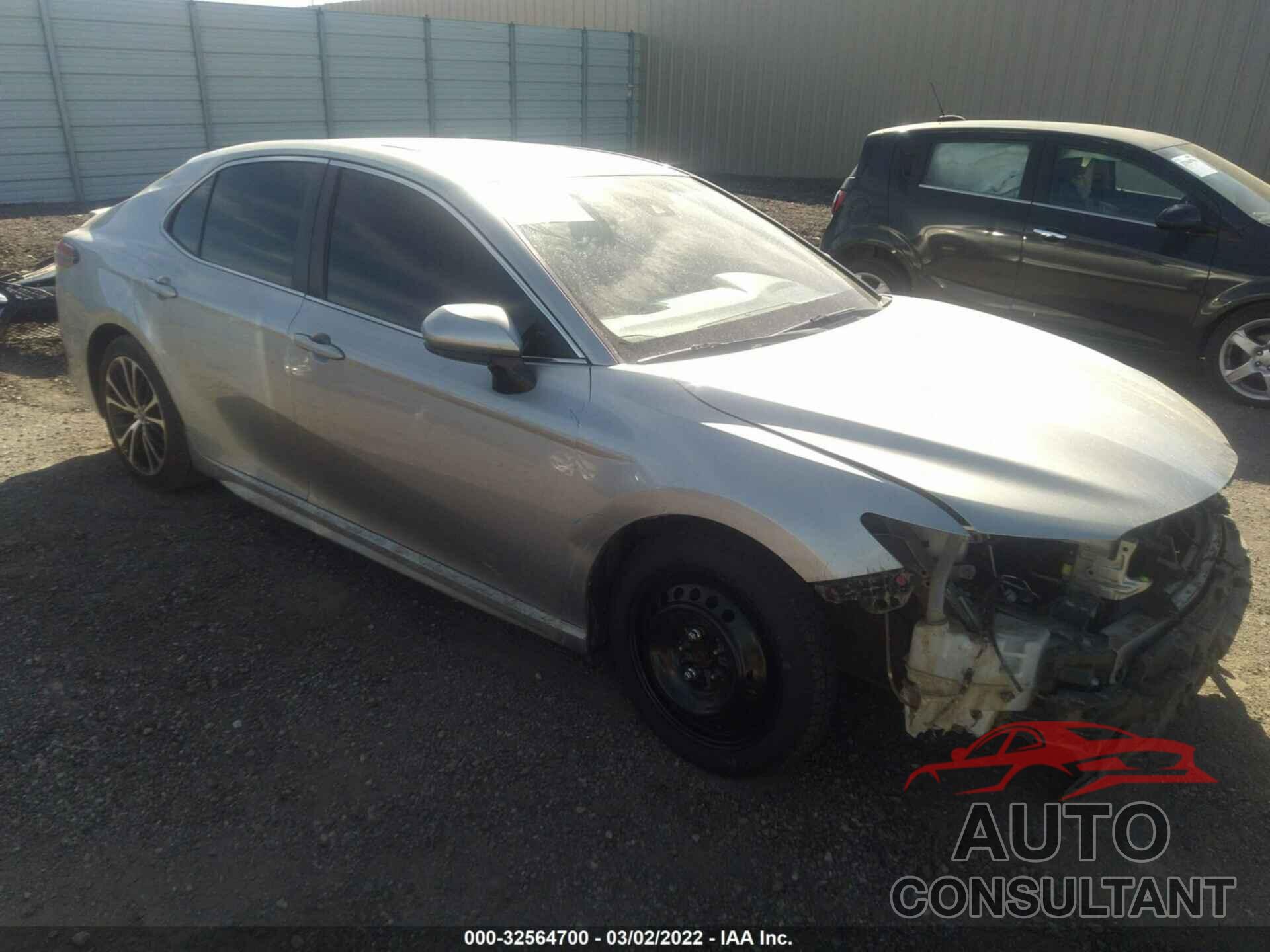 TOYOTA CAMRY 2018 - JTNB11HK5J3051619