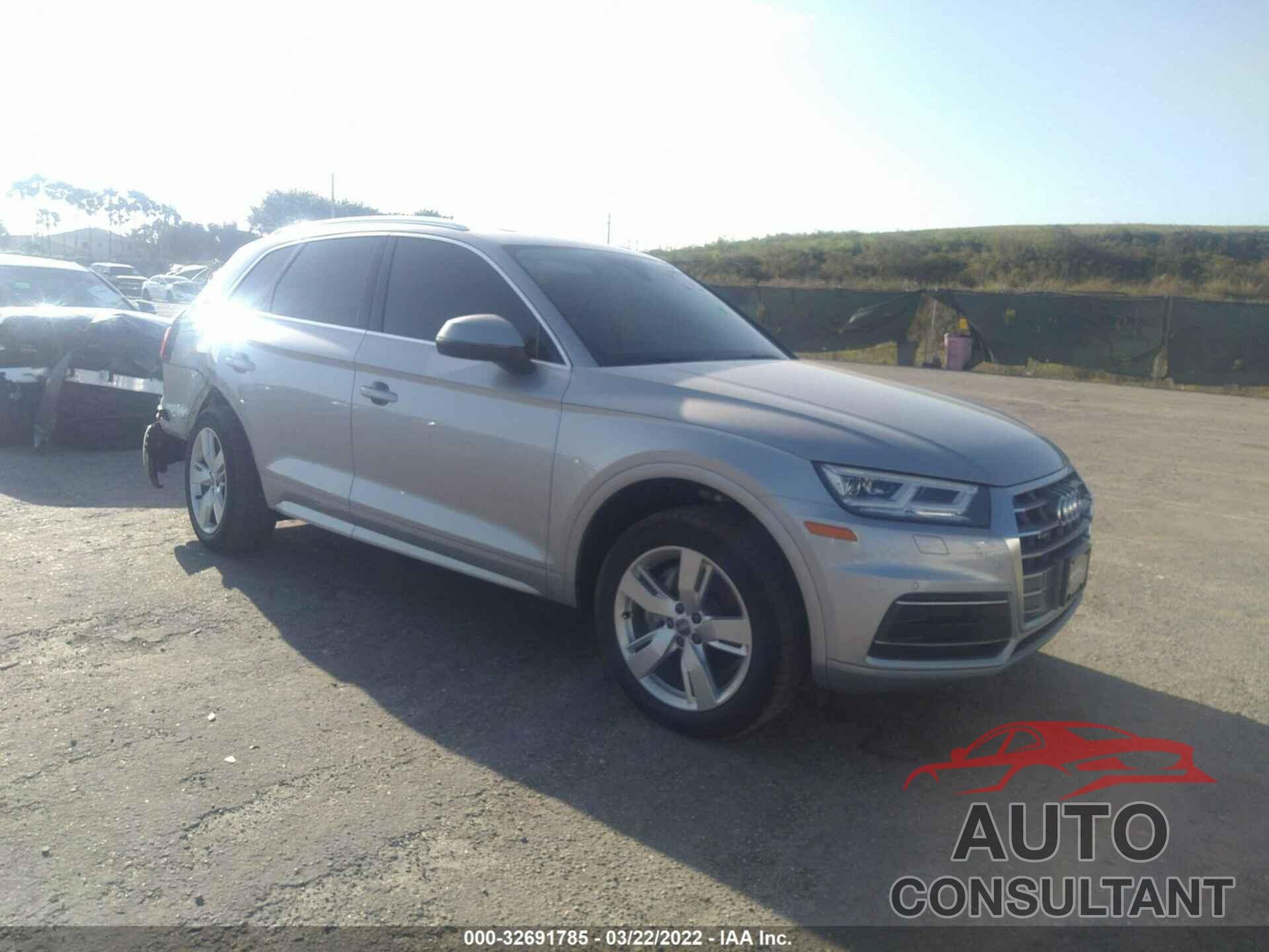 AUDI Q5 2018 - WA1BNAFY1J2036177