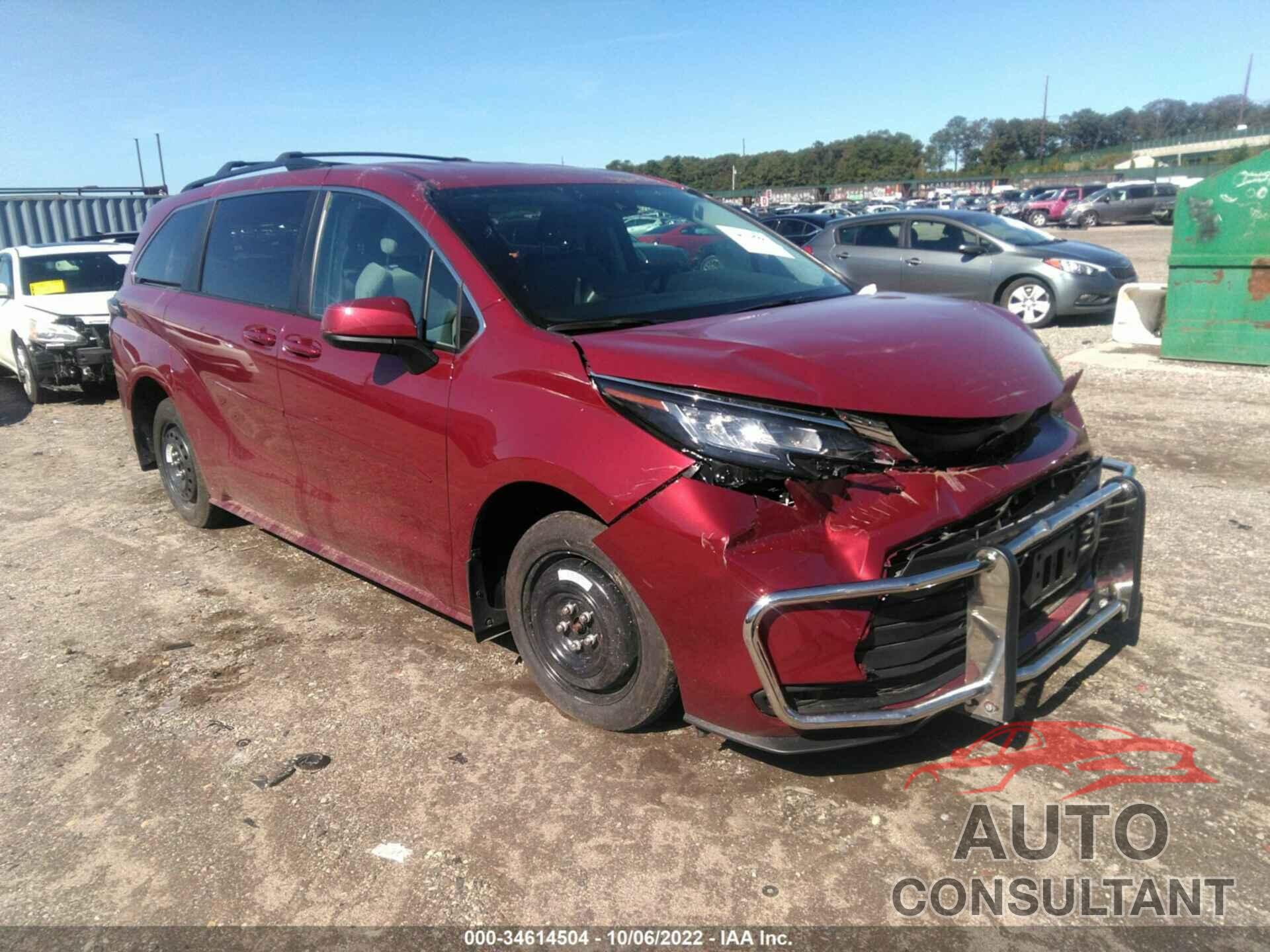 TOYOTA SIENNA 2022 - 5TDKRKEC6NS077411