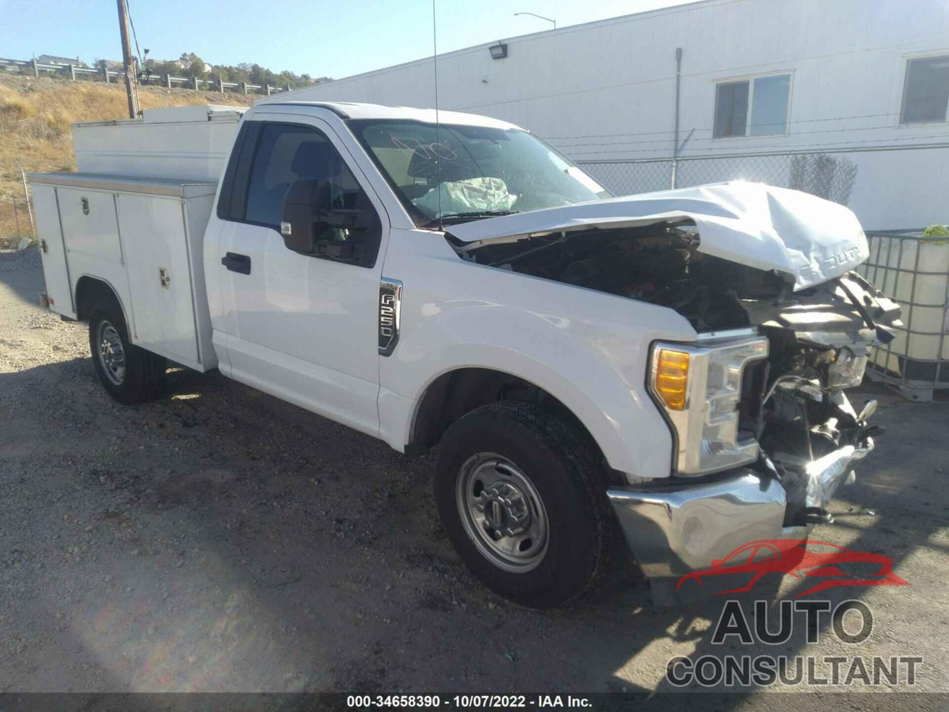 FORD SUPER DUTY F-250 SRW 2017 - 1FTBF2A66HEE64883