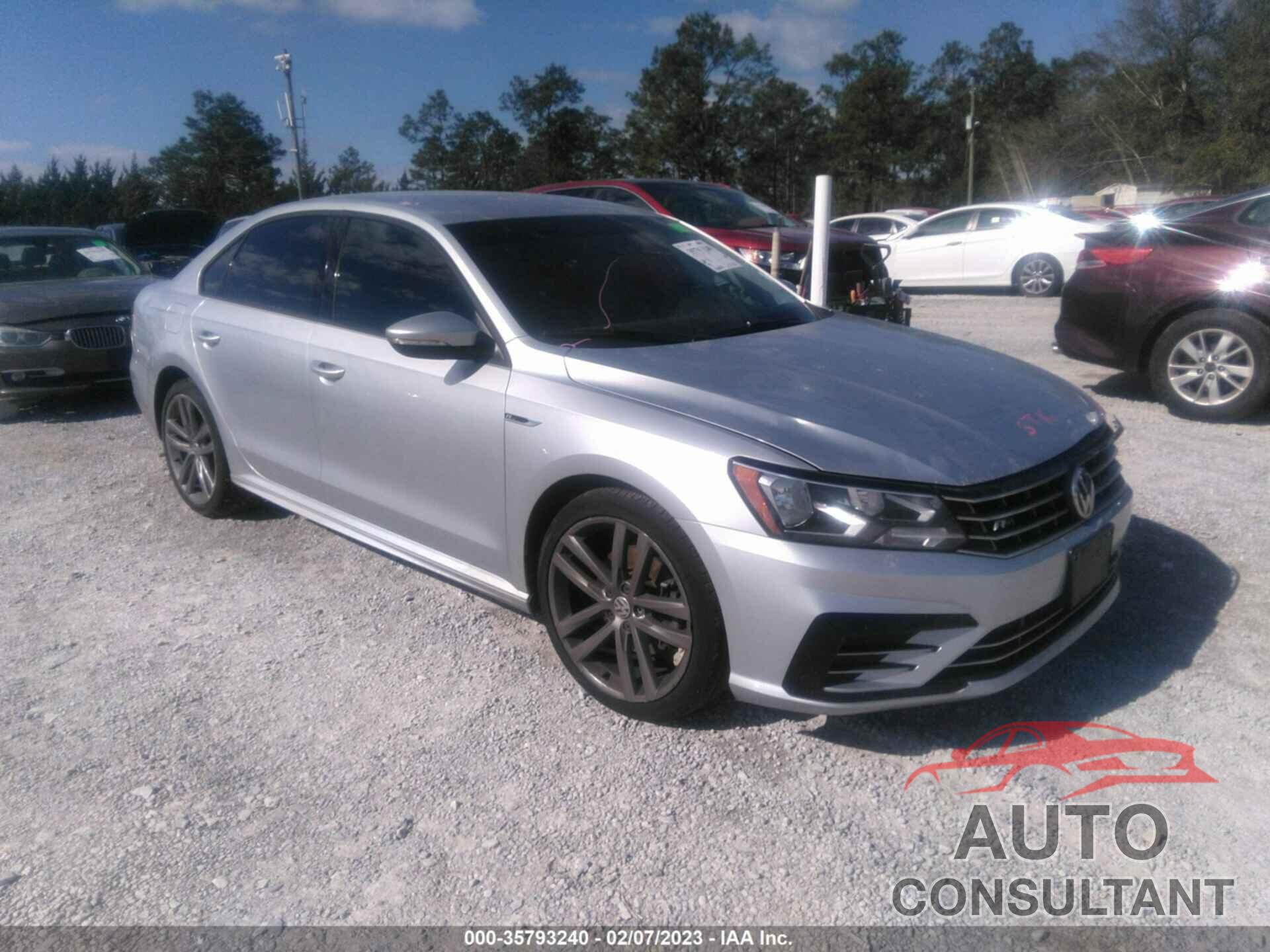VOLKSWAGEN PASSAT 2018 - 1VWAA7A3XJC030543