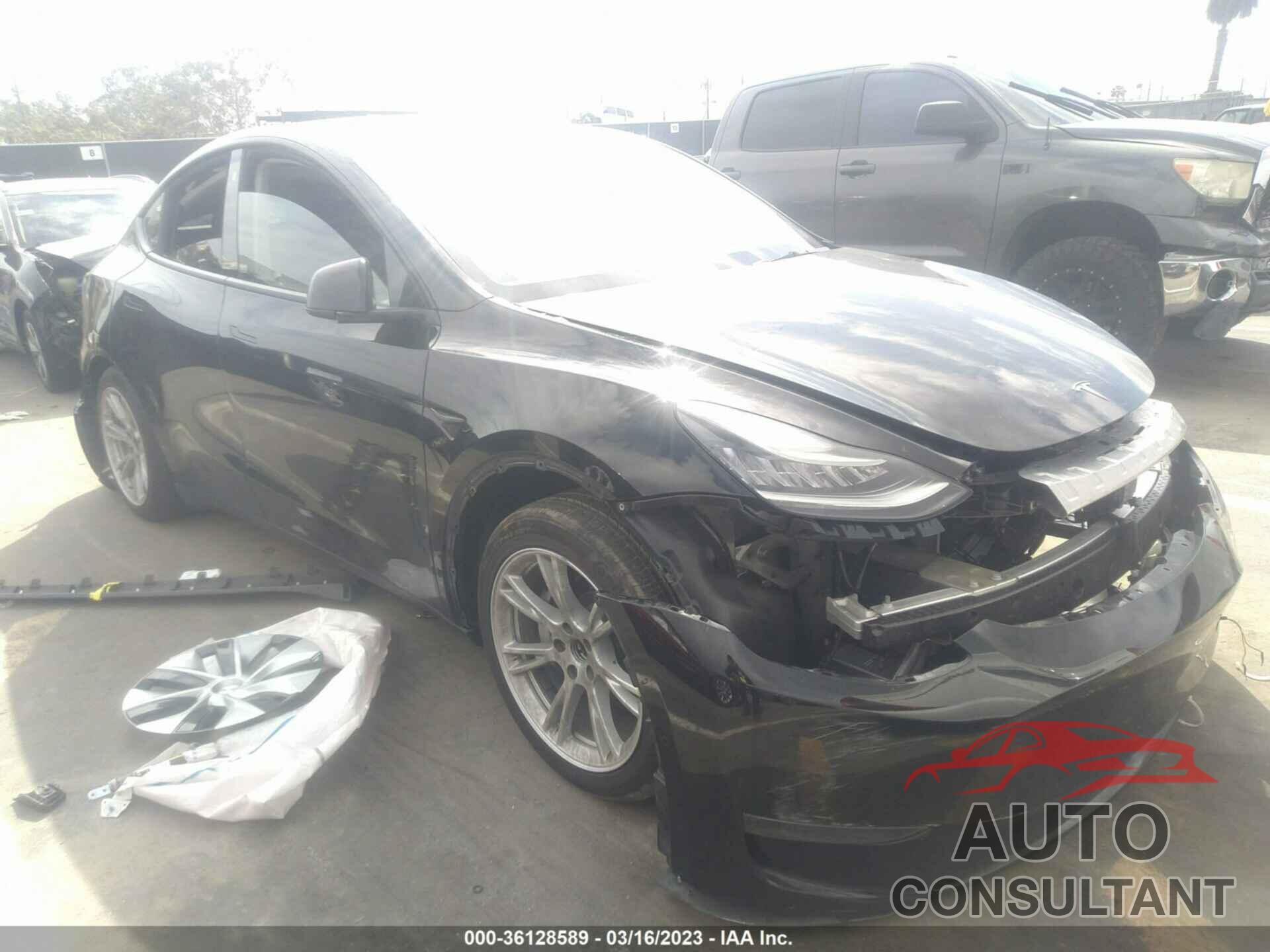 TESLA MODEL Y 2021 - 5YJYGDED7MF107152