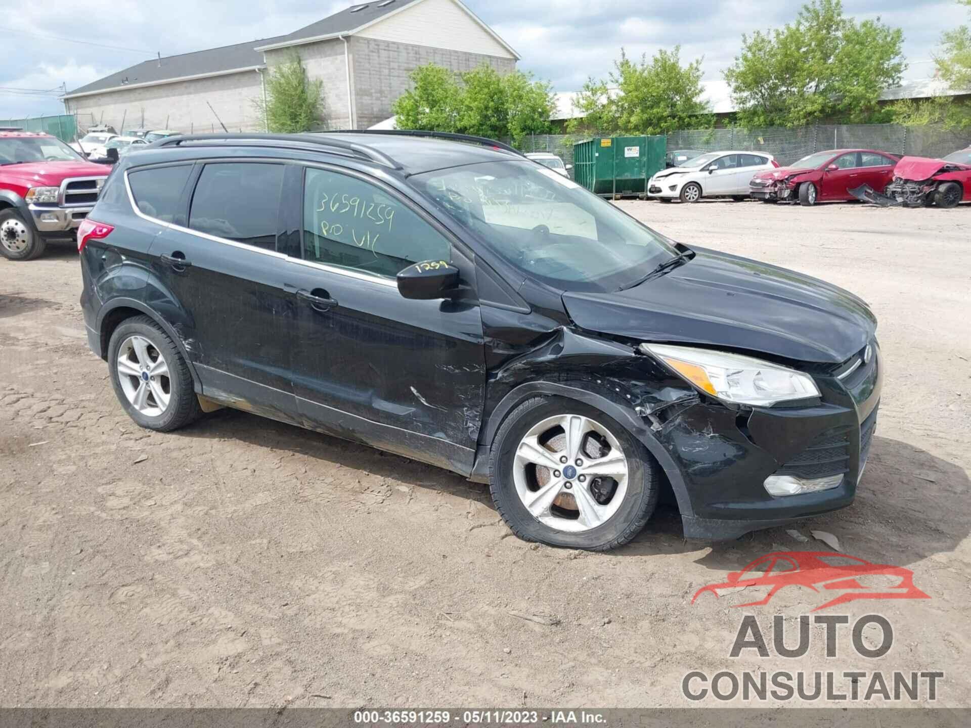 FORD ESCAPE 2015 - 1FMCU9G98FUC06819