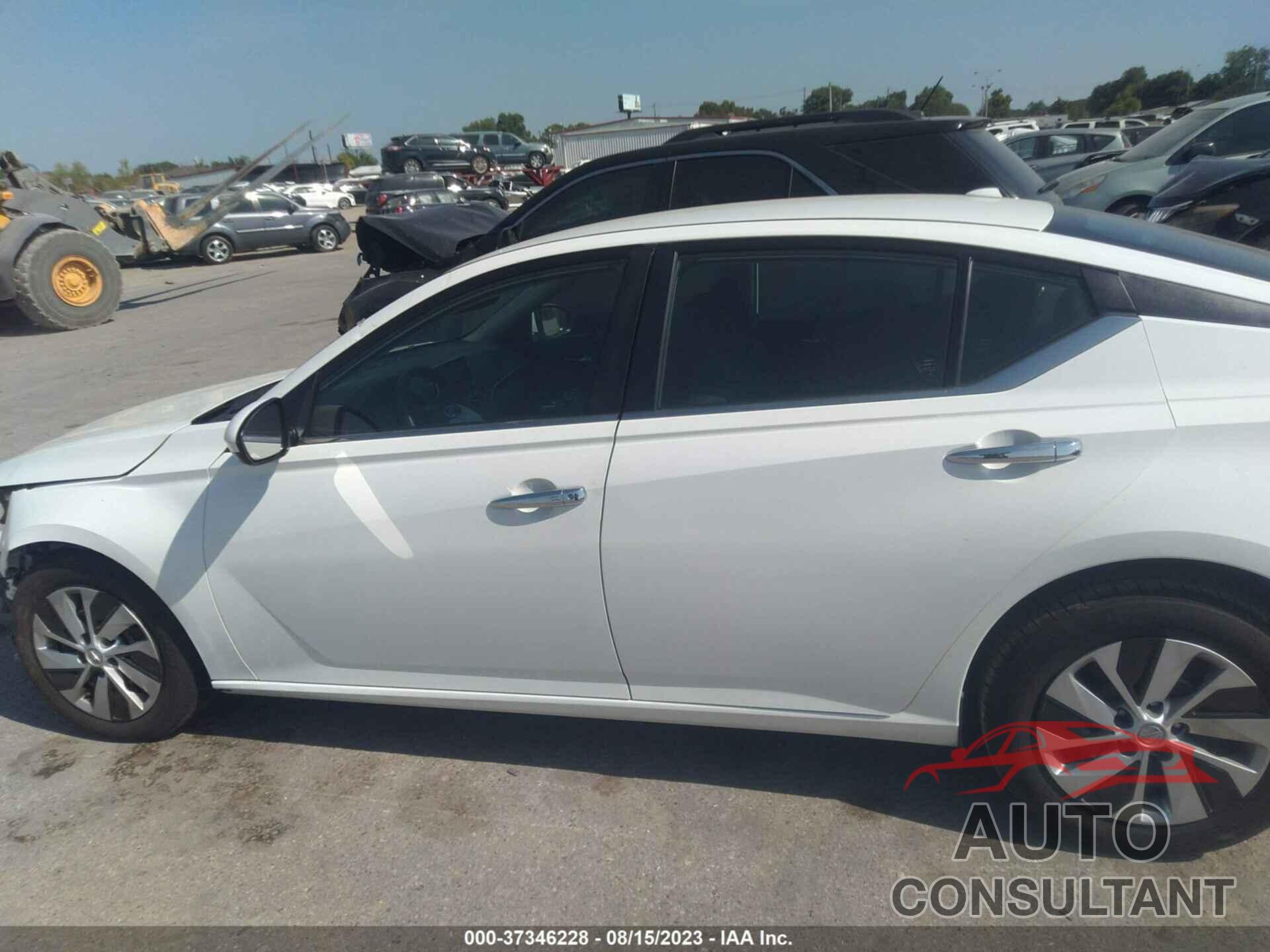 NISSAN ALTIMA 2019 - 1N4BL4BV5KC242922