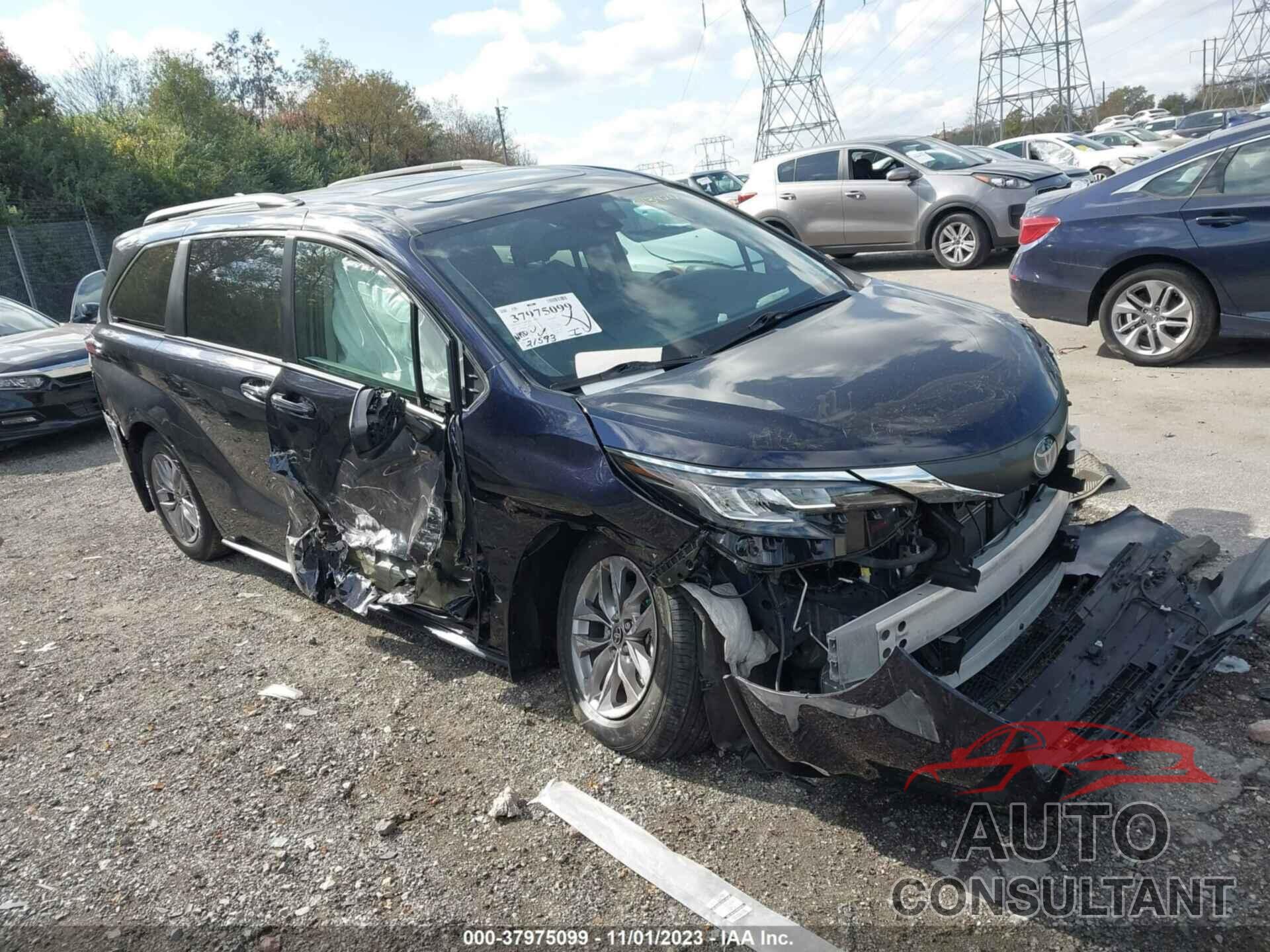 TOYOTA SIENNA 2021 - 5TDJRKEC3MS013420