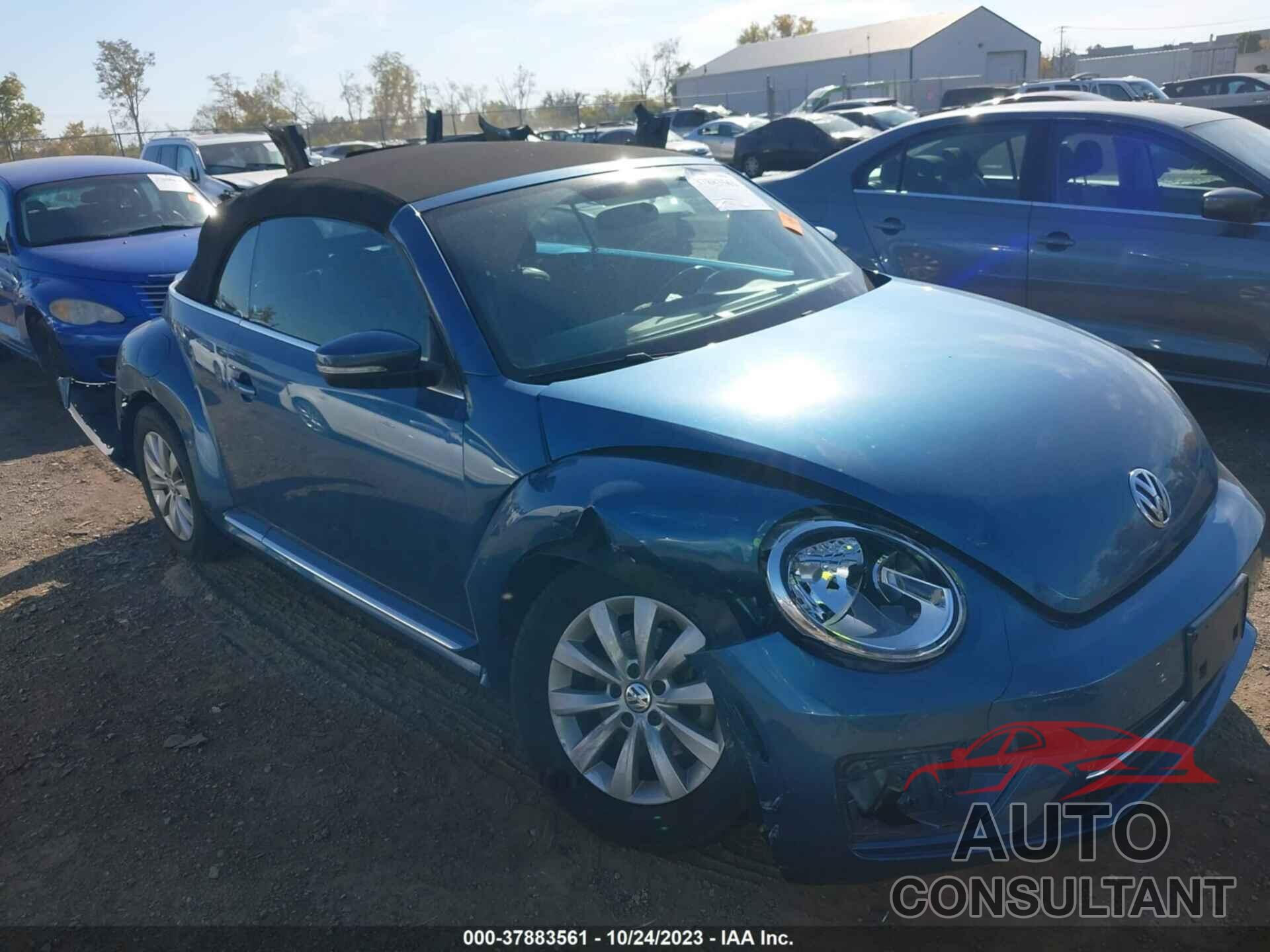 VOLKSWAGEN BEETLE 2018 - 3VW5DAAT3JM505177