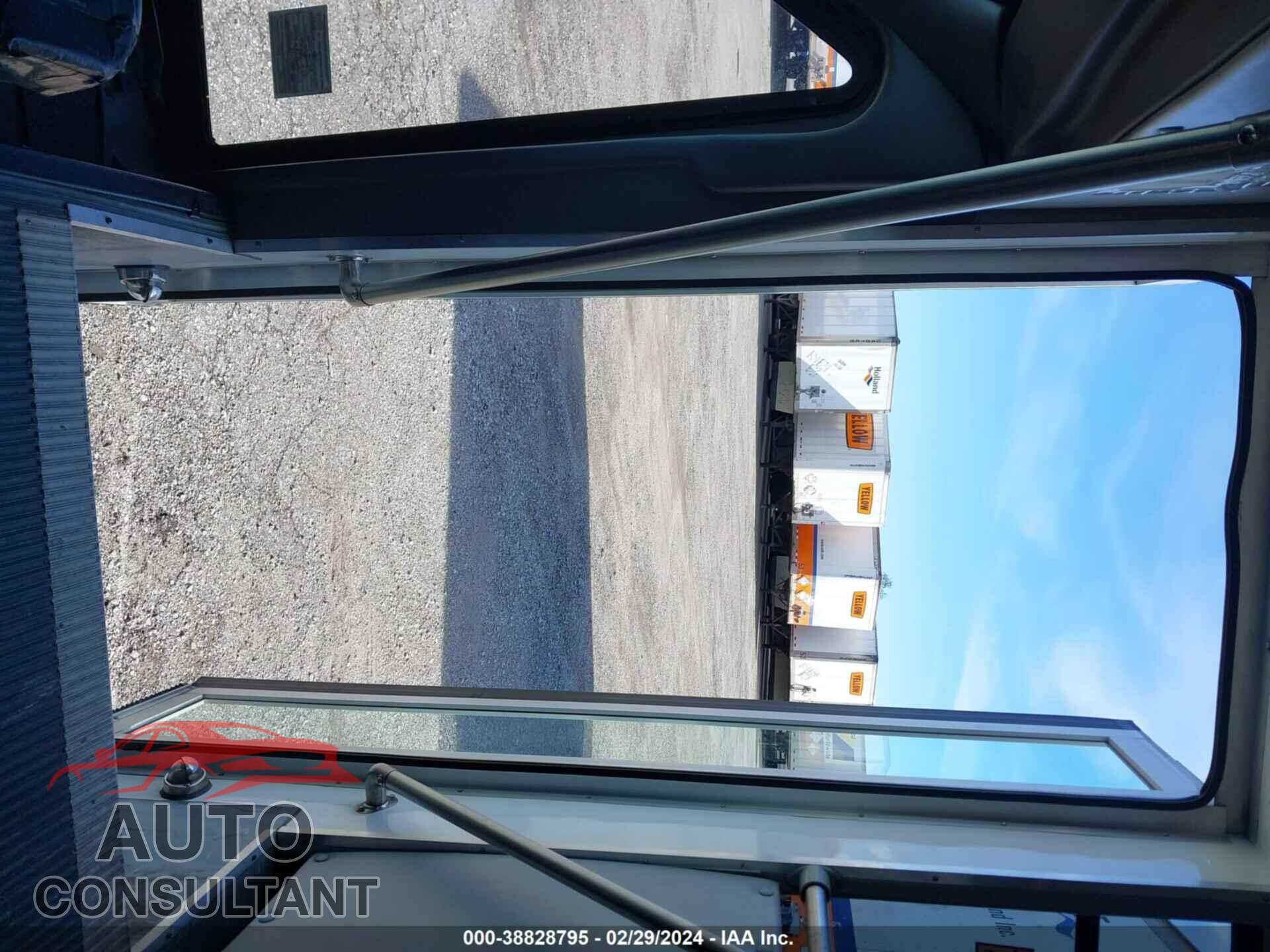 FORD ECONOLINE 2017 - 1FDEE3FS2HDC27532