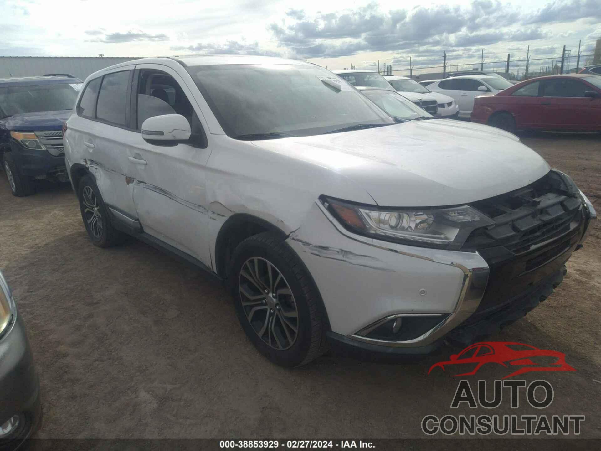 MITSUBISHI OUTLANDER 2018 - JA4AD3A35JZ010338