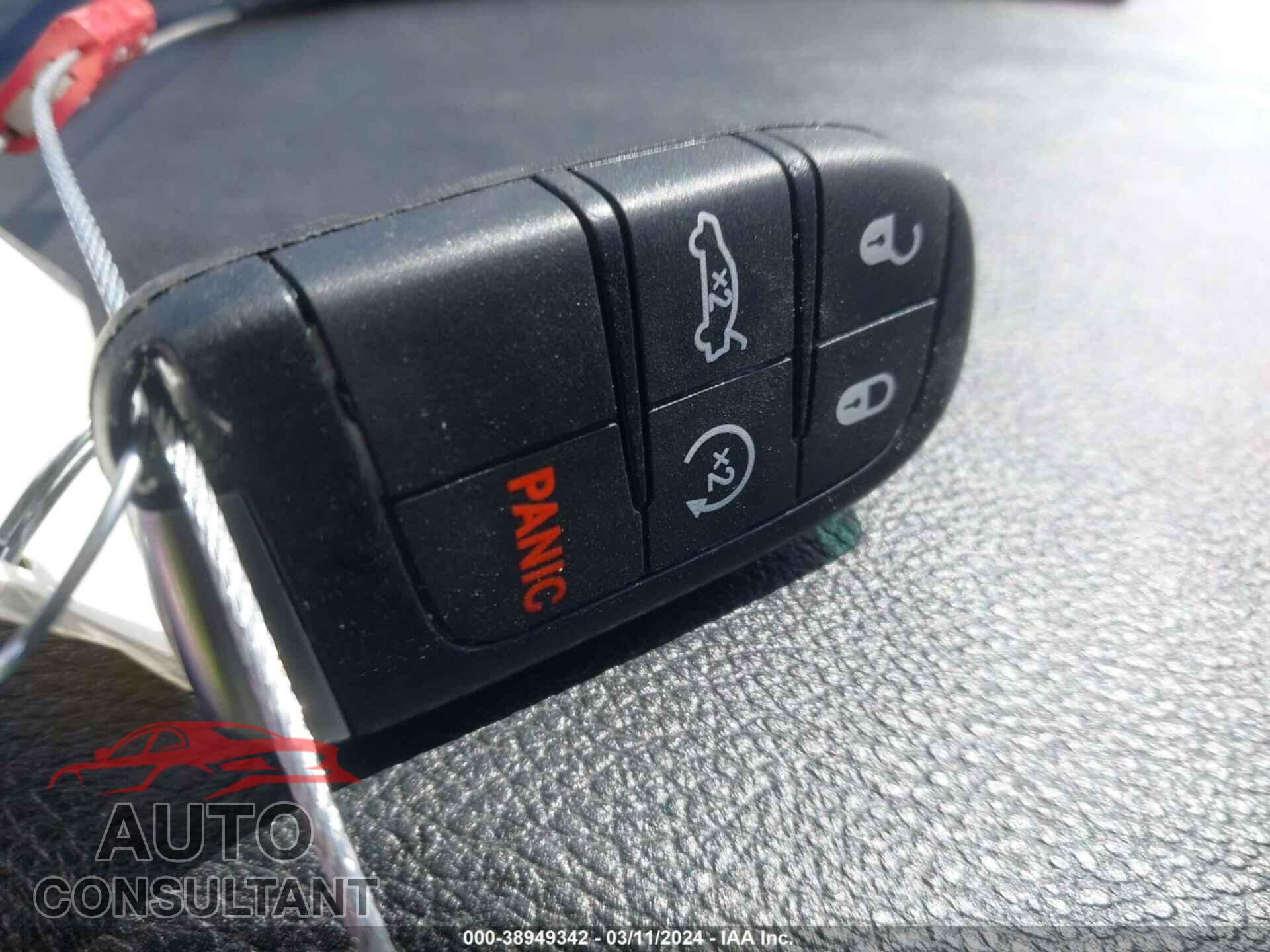 DODGE CHALLENGER 2019 - 2C3CDZAG2KH677247