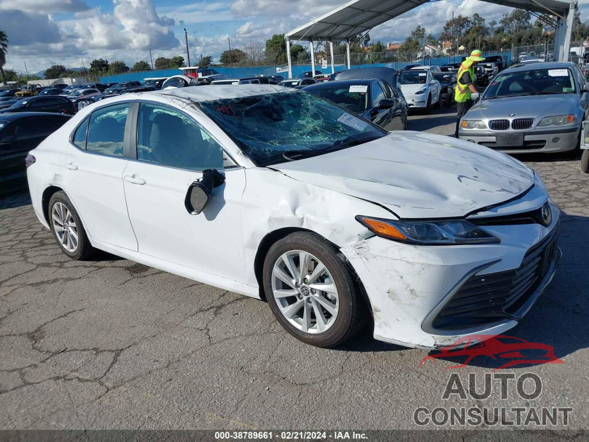 TOYOTA CAMRY 2023 - 4T1C11AK0PU836101