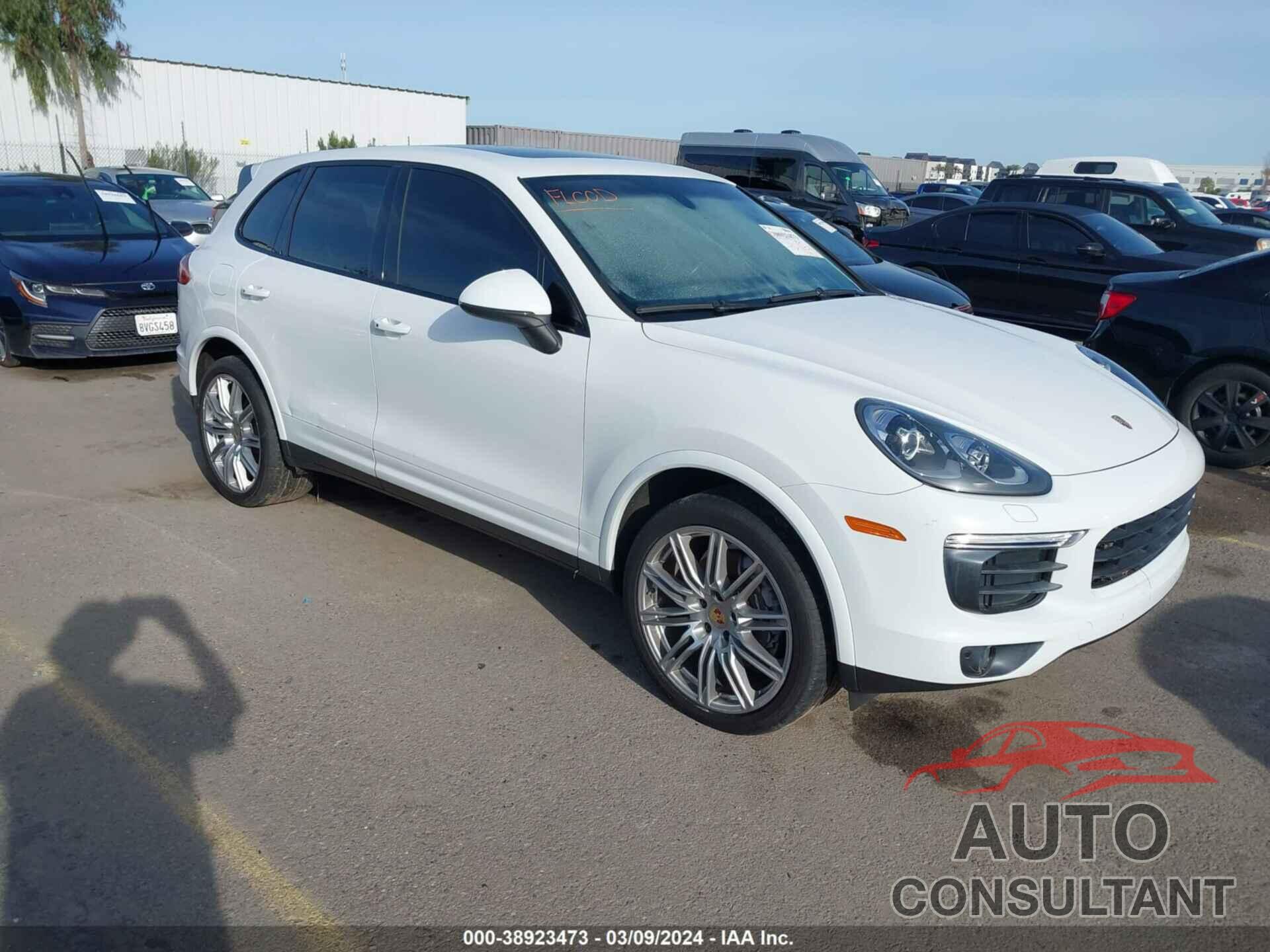 PORSCHE CAYENNE 2018 - WP1AA2A21JKA04494