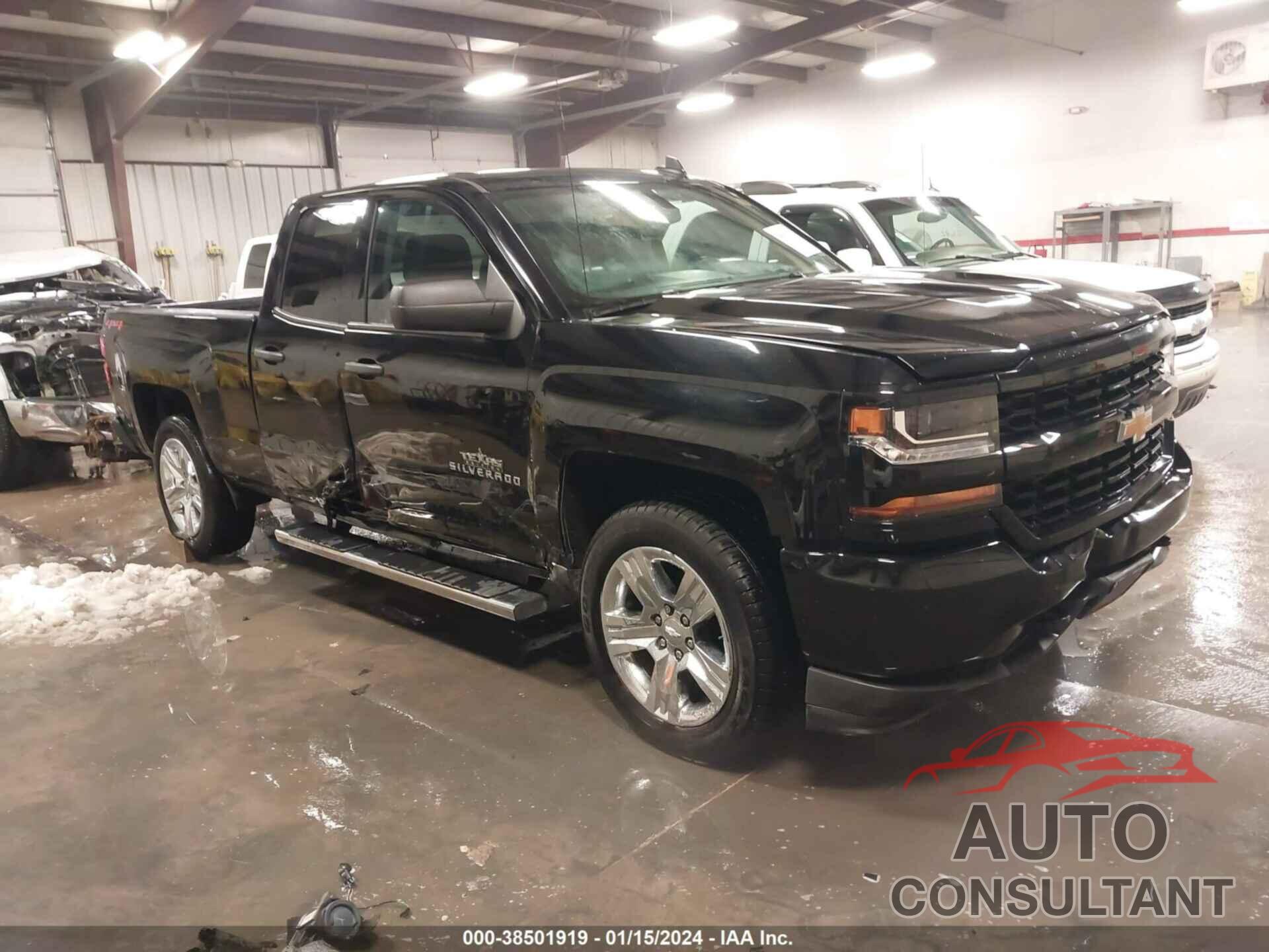 CHEVROLET SILVERADO 1500 2018 - 1GCVKPEC4JZ374412