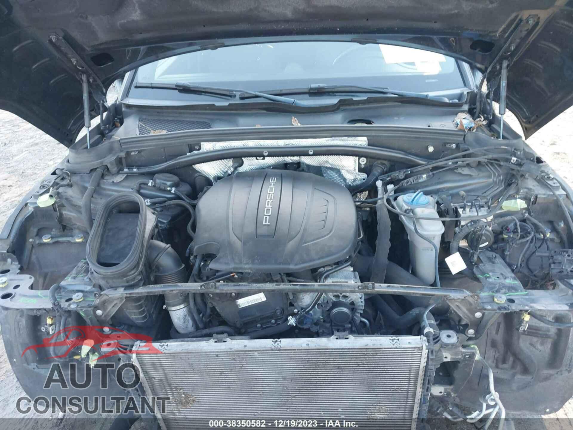 PORSCHE MACAN 2017 - WP1AA2A50HLB83027