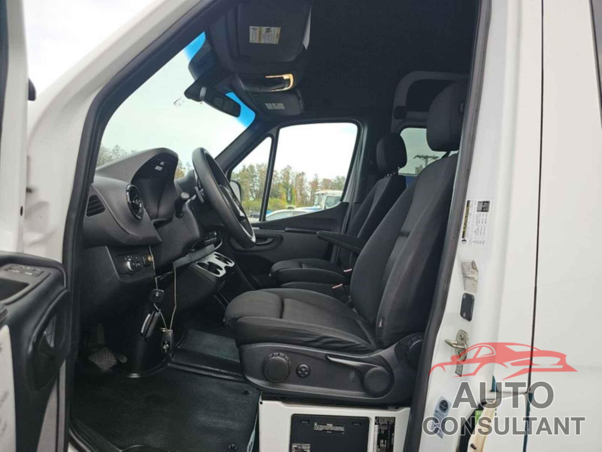 MERCEDES-BENZ SPRINTER 2500 2019 - WDZPF1CD1KT000818