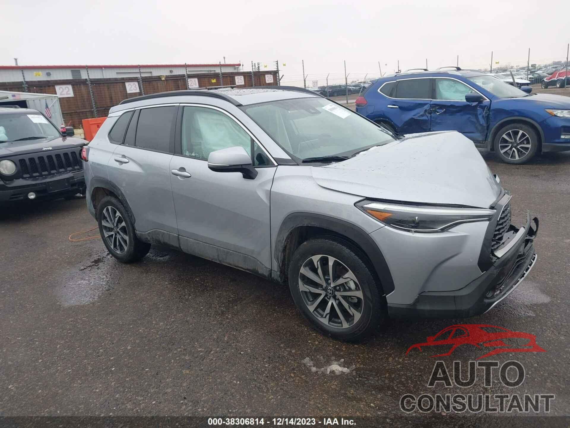 TOYOTA COROLLA CROSS 2022 - 7MUDAABG5NV041670