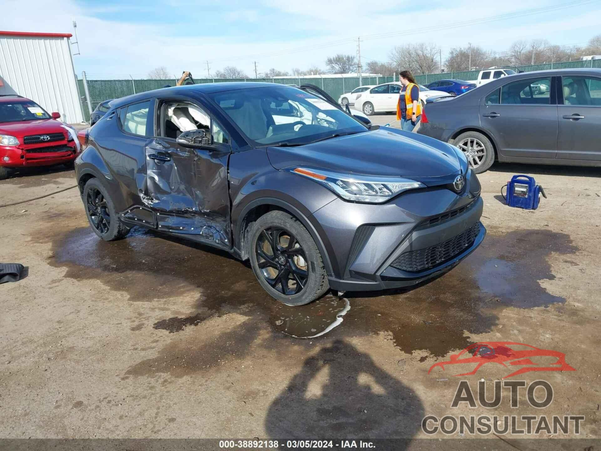 TOYOTA C-HR 2021 - JTNKHMBX8M1116805