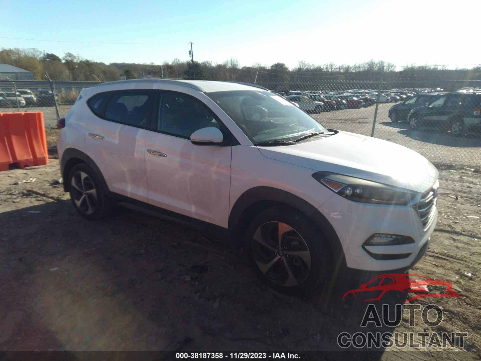 HYUNDAI TUCSON 2016 - KM8J33A24GU030002