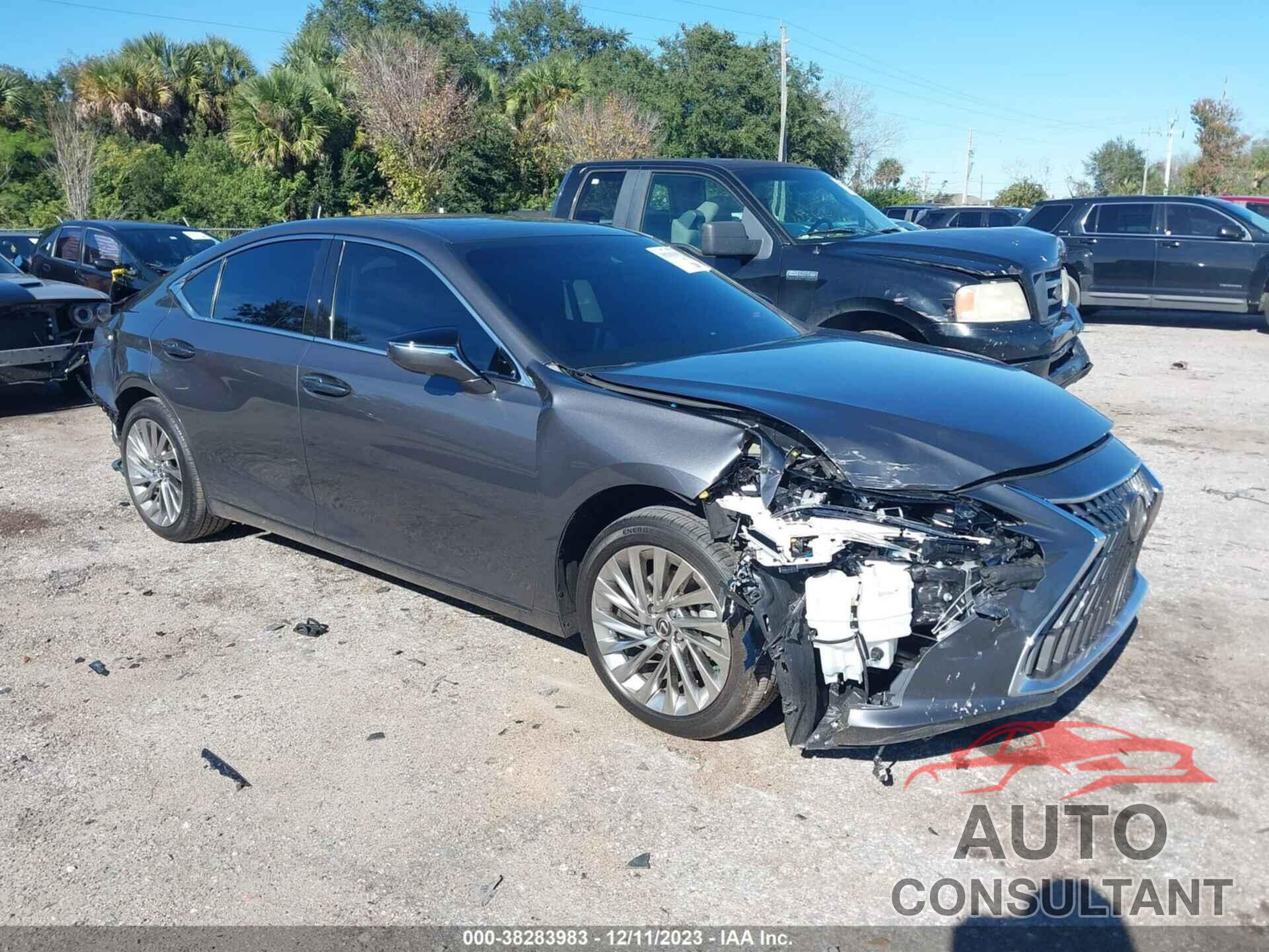 LEXUS ES 300H 2023 - 58AFA1C18PU030792