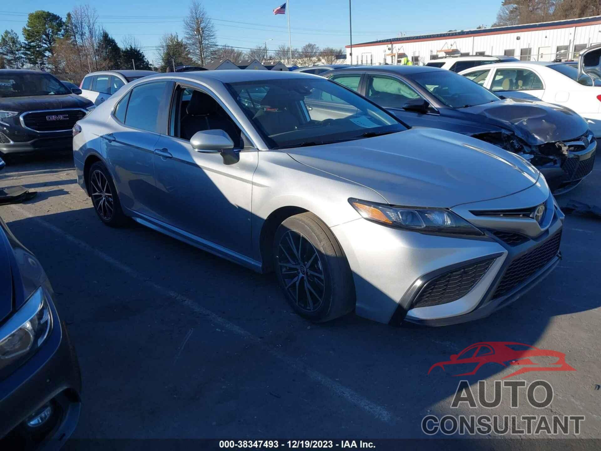 TOYOTA CAMRY 2023 - 4T1G11AK1PU755321