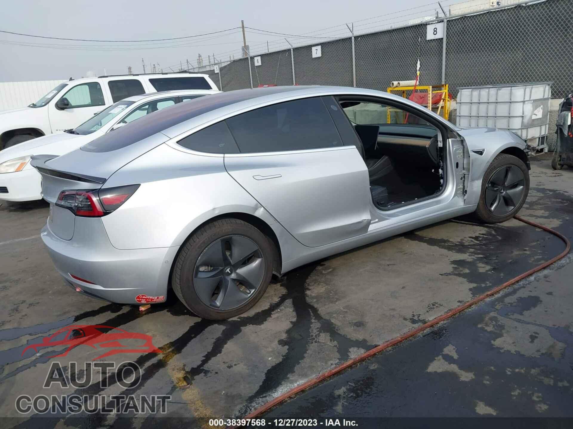 TESLA MODEL 3 2018 - 5YJ3E1EA8JF005200