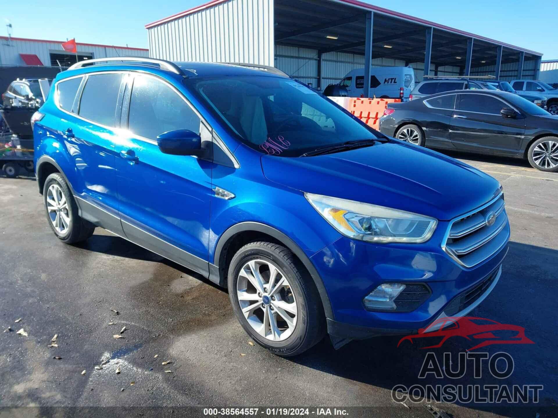 FORD ESCAPE 2017 - 1FMCU0GD0HUB37739