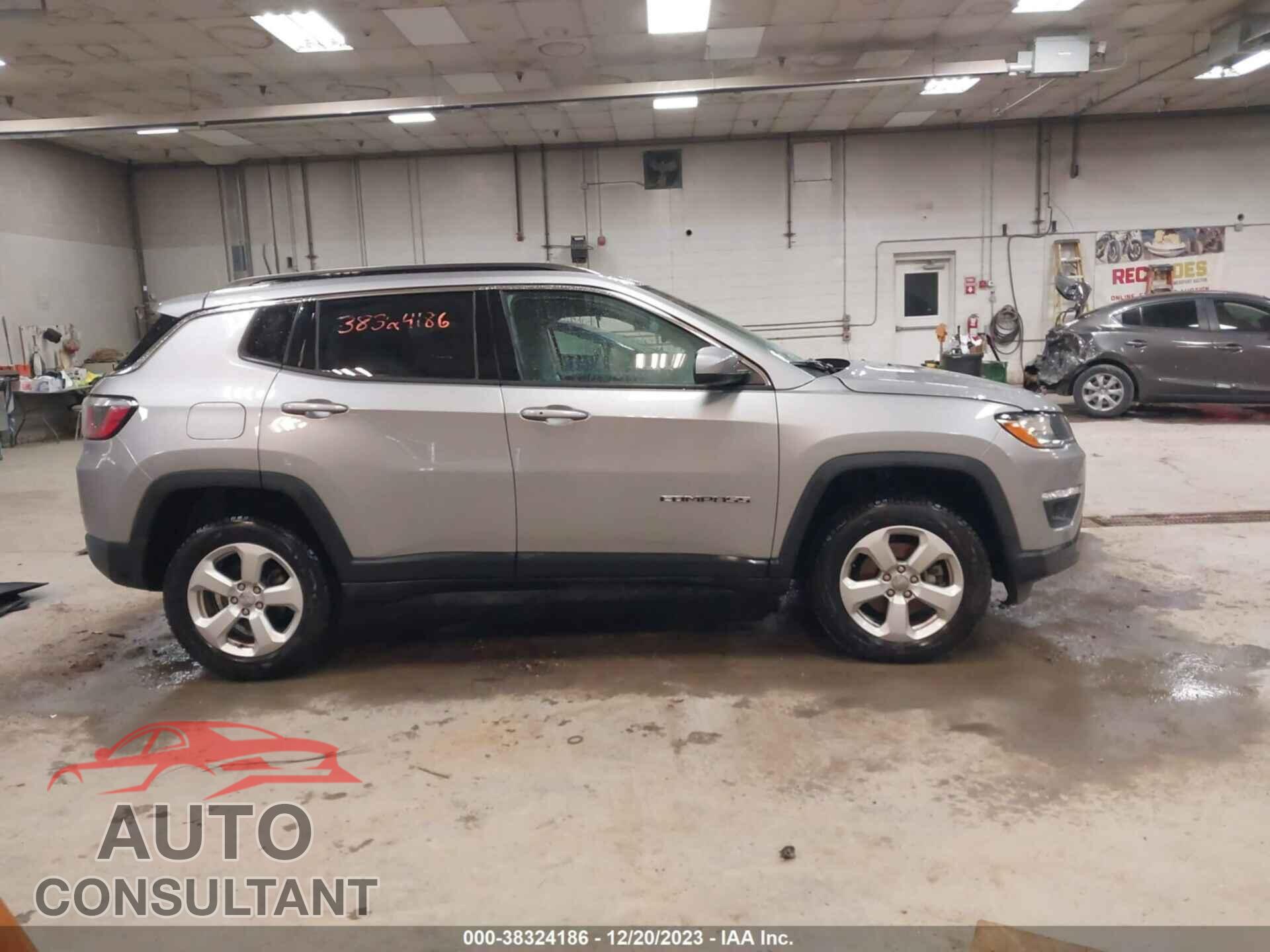 JEEP COMPASS 2019 - 3C4NJDBB2KT656313