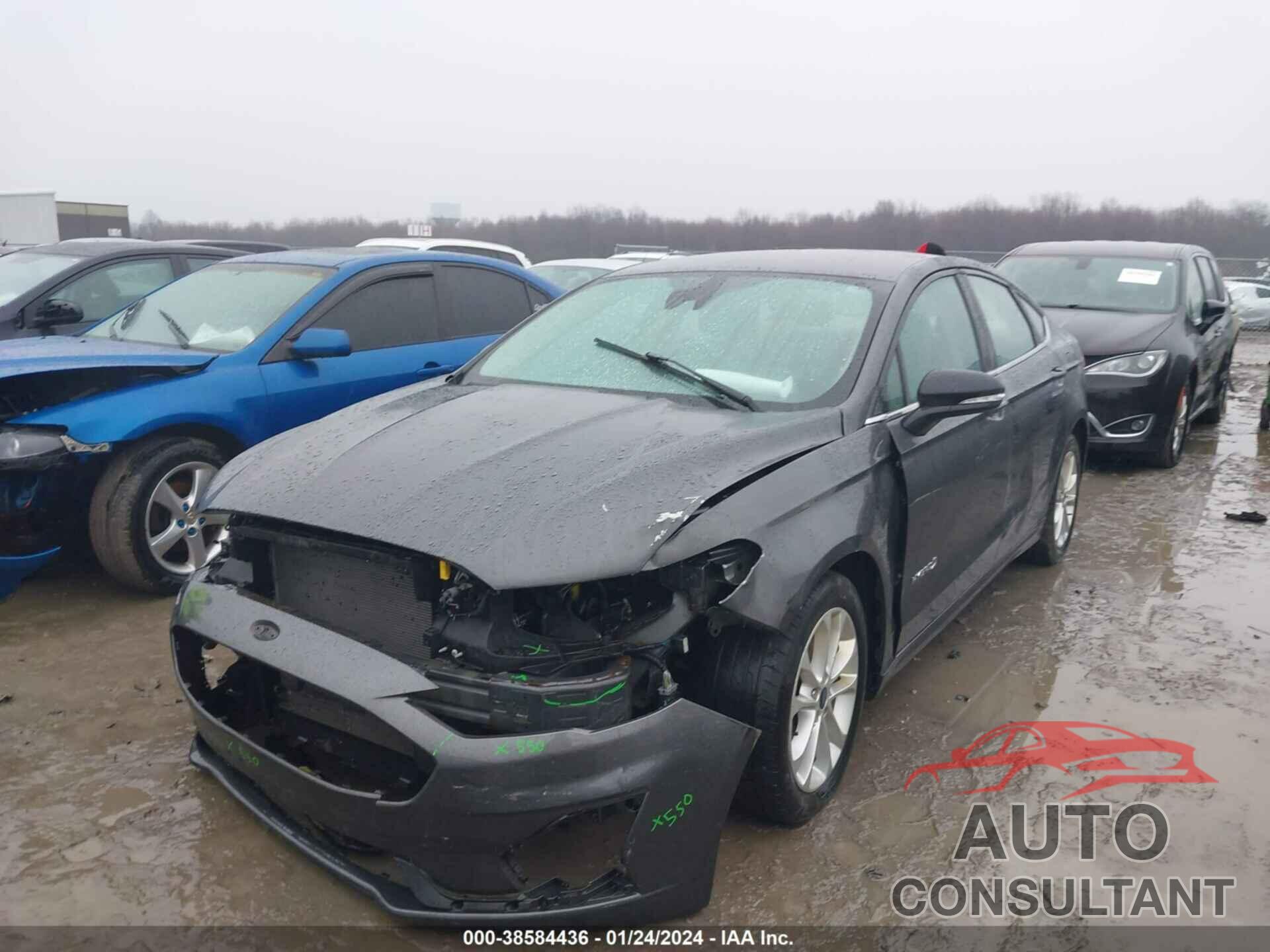 FORD FUSION HYBRID 2019 - 3FA6P0LU1KR112755