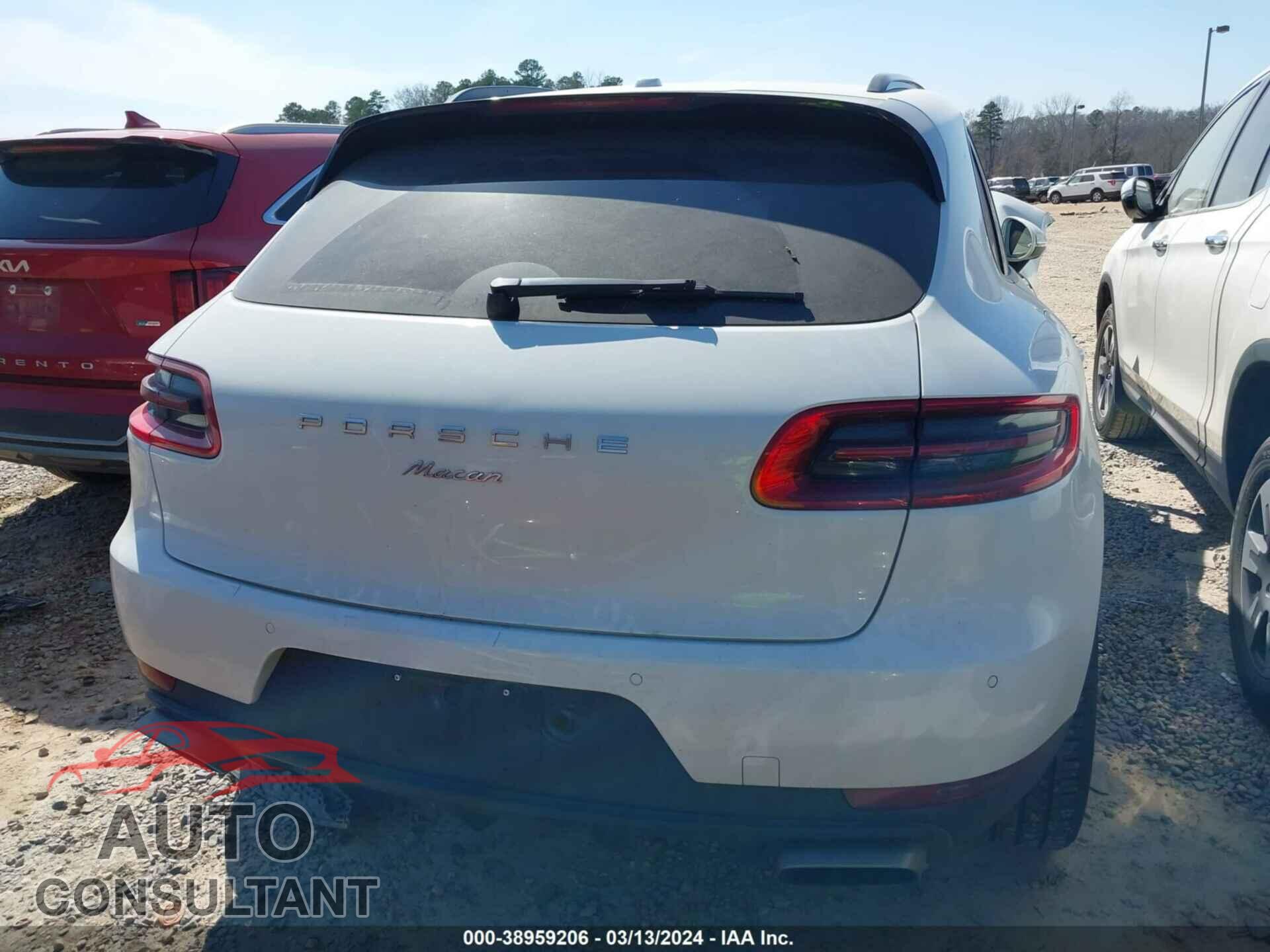 PORSCHE MACAN 2017 - WP1AA2A57HLB01827