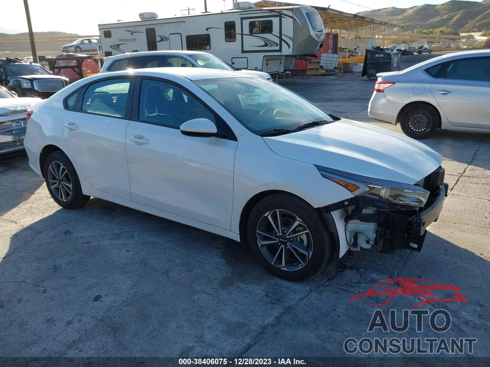 KIA FORTE 2023 - 3KPF24AD5PE652952