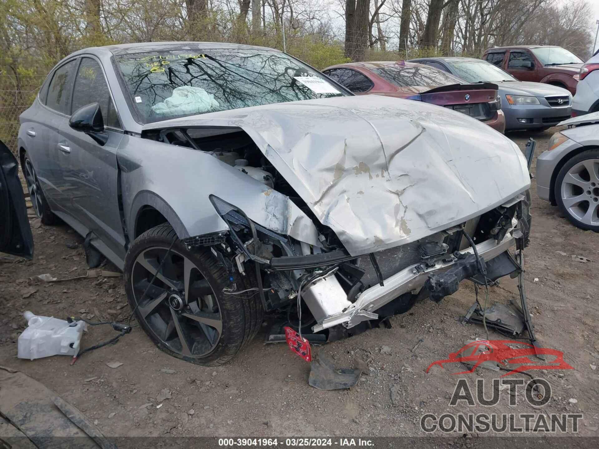 HYUNDAI SONATA 2023 - KMHL44J29PA284169