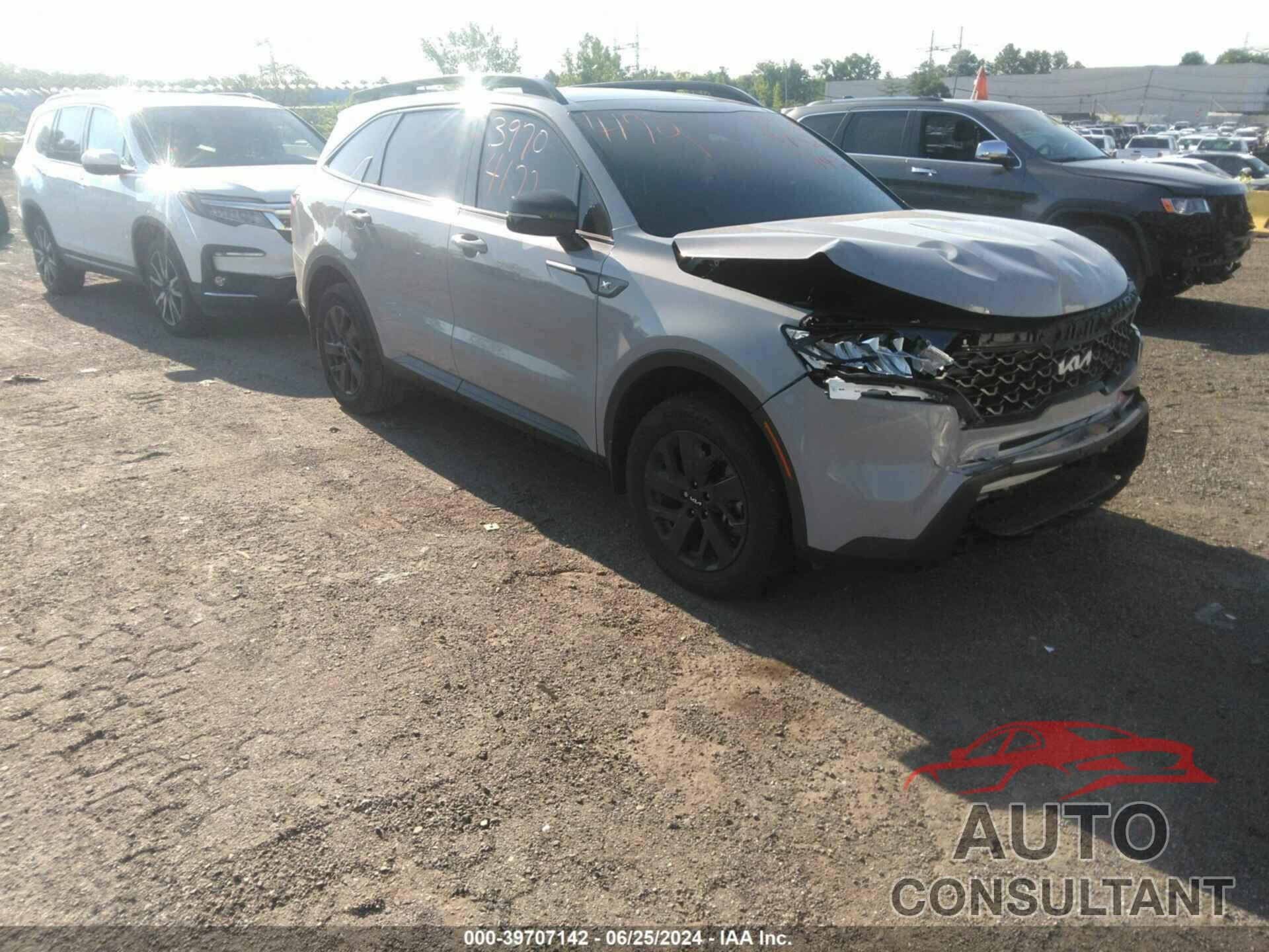KIA SORENTO 2023 - 5XYRLDLC6PG221571