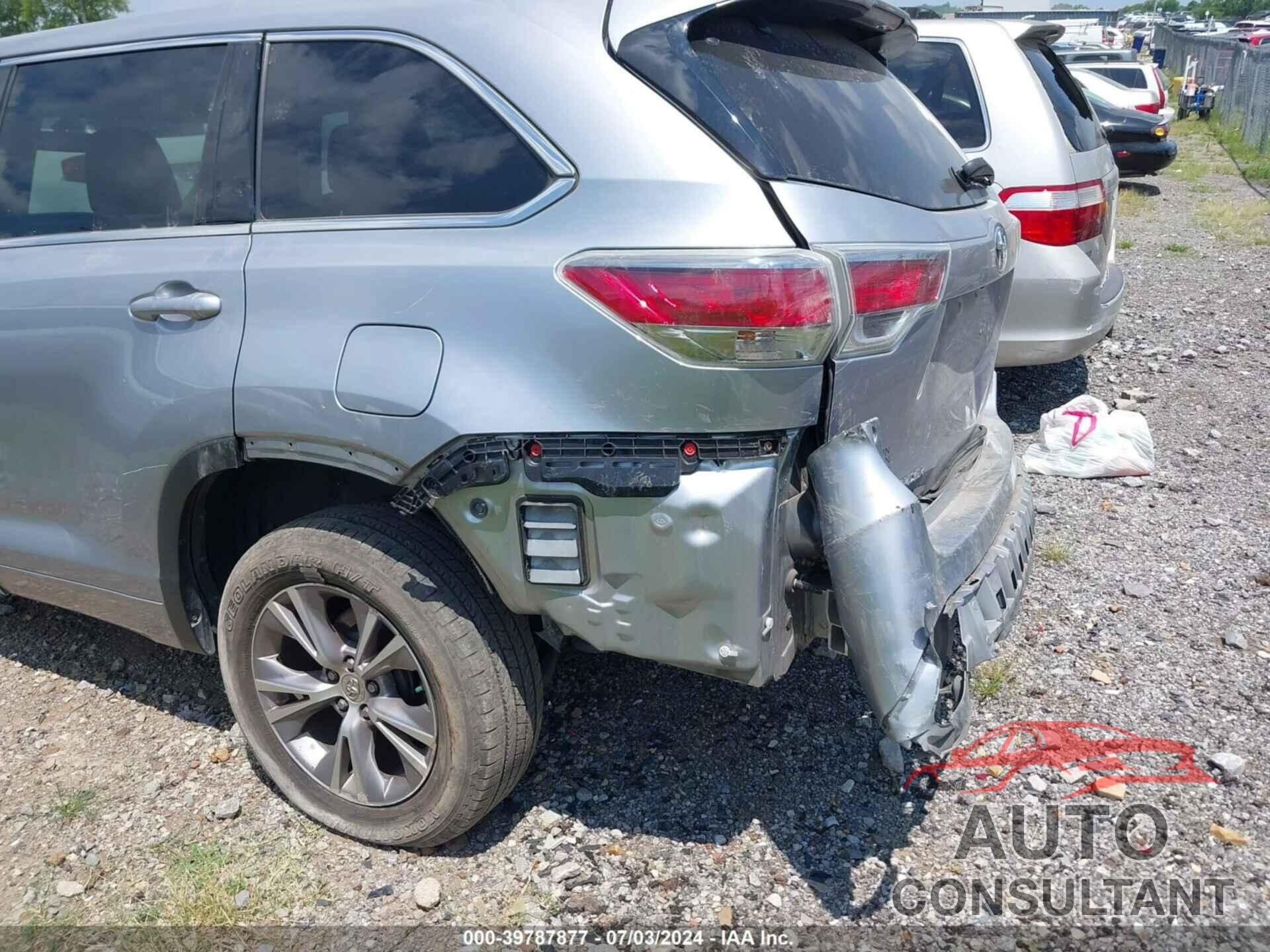TOYOTA HIGHLANDER 2015 - 5TDBKRFH4FS117638