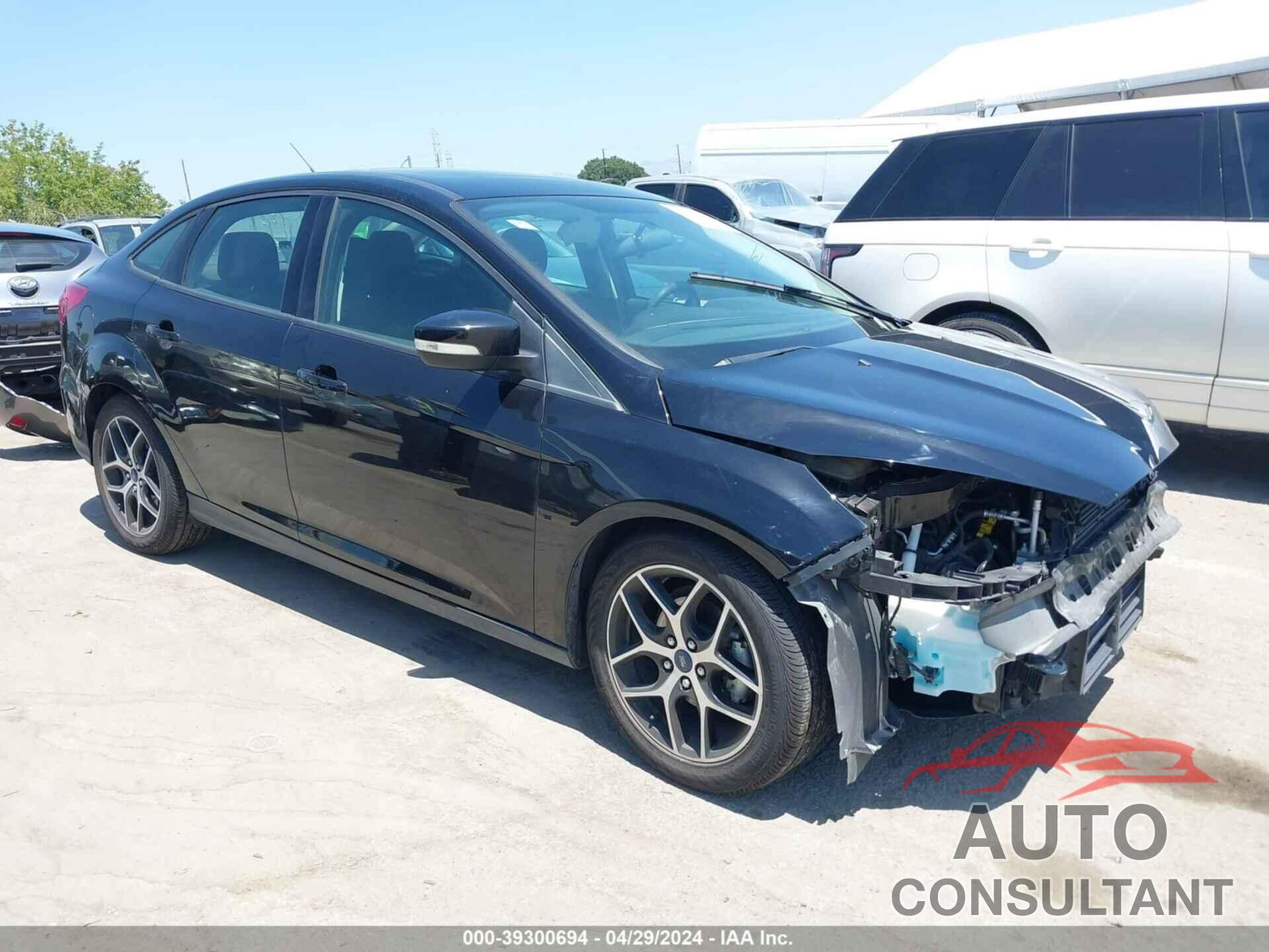 FORD FOCUS 2017 - 1FADP3H29HL325136